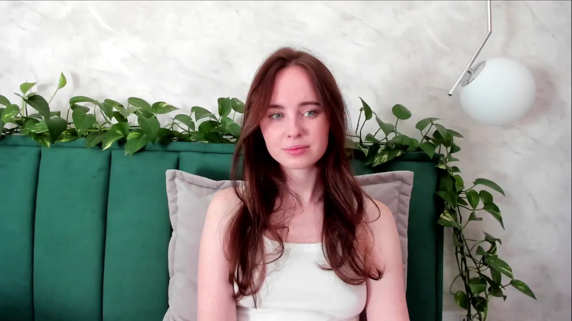 Gallery image thumbnail from userSasha's myfreecams stream on, 10/17/2024, 09:50 image 17 of 20