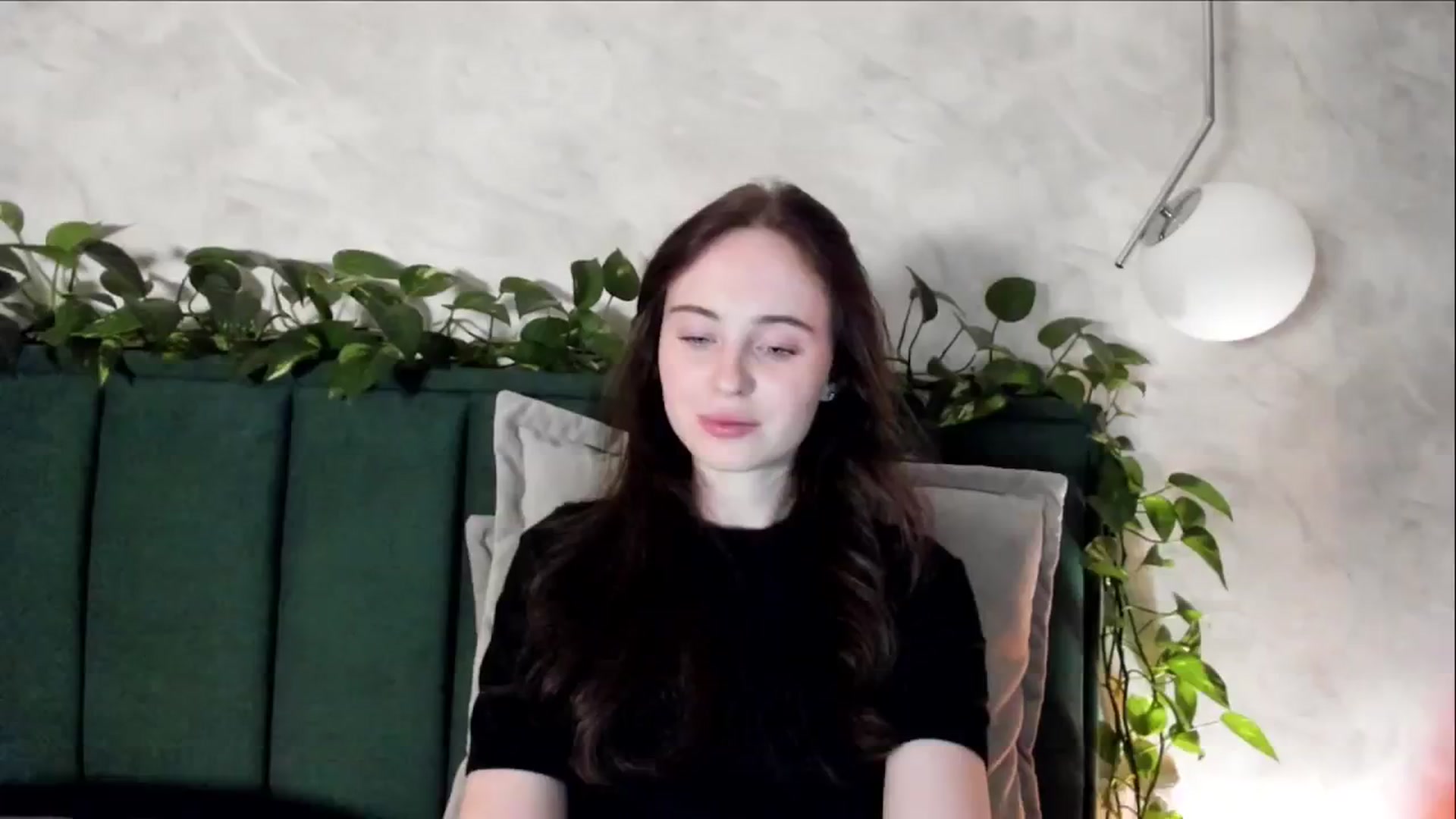 Gallery image thumbnail from userSasha's myfreecams stream on, 10/19/2024, 21:09 image 1 of 20
