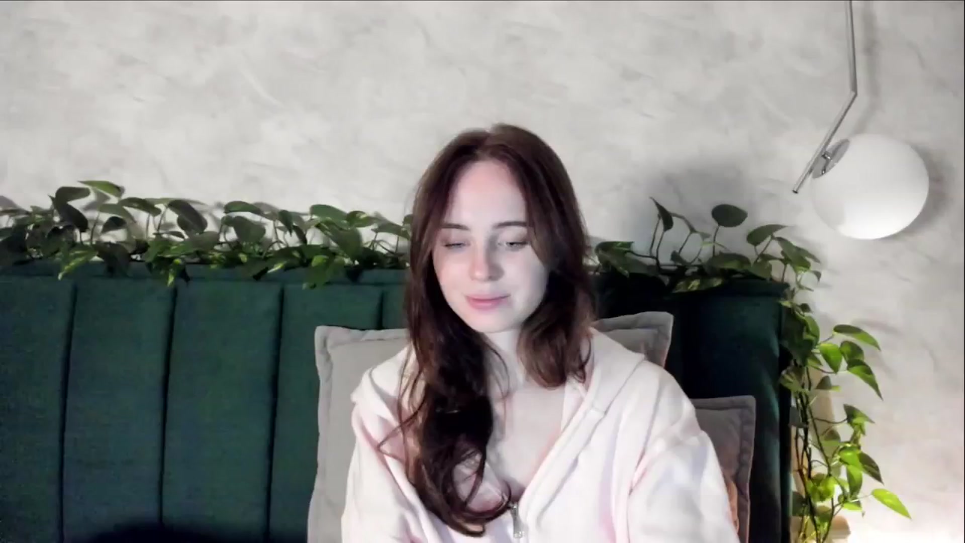 Gallery image thumbnail from userSasha's myfreecams stream on, 10/22/2024, 18:03 image 18 of 20