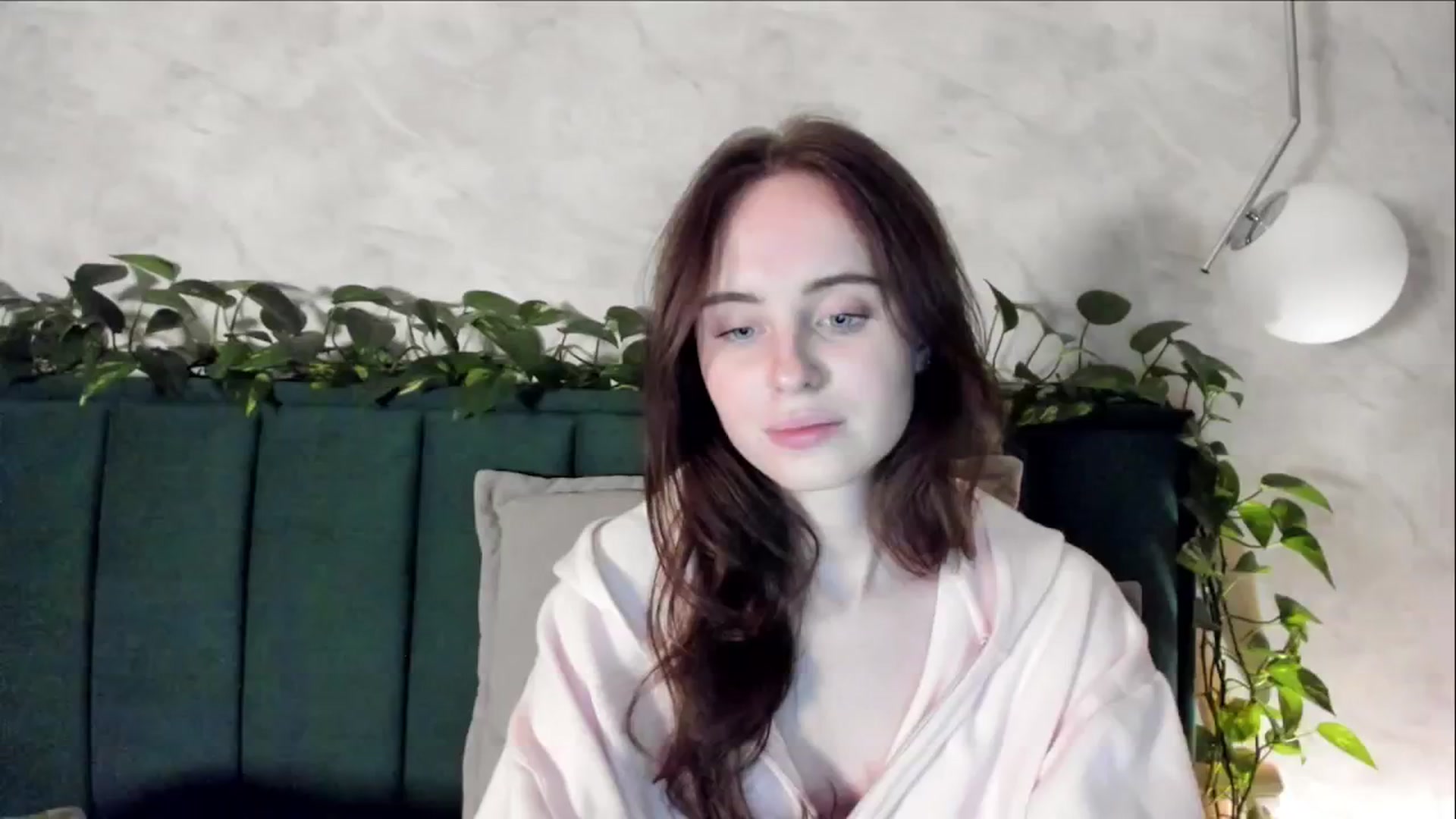 Gallery image thumbnail from userSasha's myfreecams stream on, 10/22/2024, 18:03 image 13 of 20
