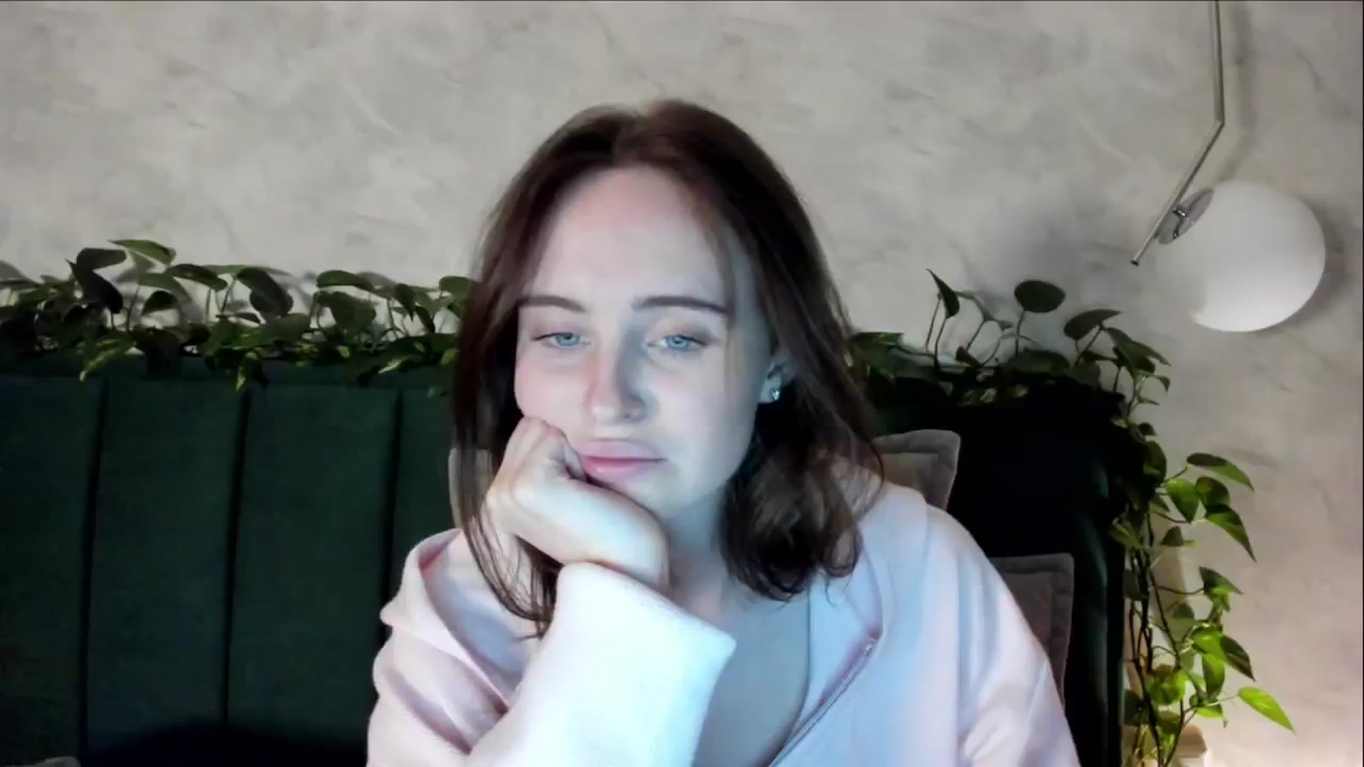 Gallery image thumbnail from userSasha's myfreecams stream on, 10/22/2024, 18:03 image 11 of 20