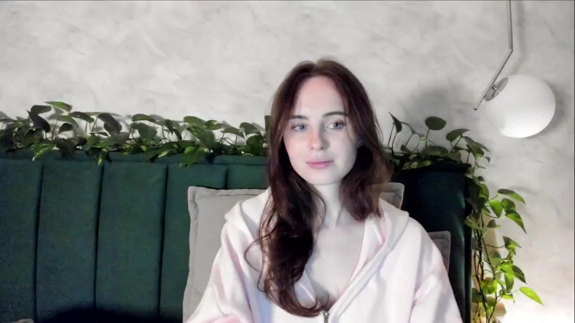 Gallery image thumbnail from userSasha's myfreecams stream on, 10/22/2024, 18:03 image 16 of 20