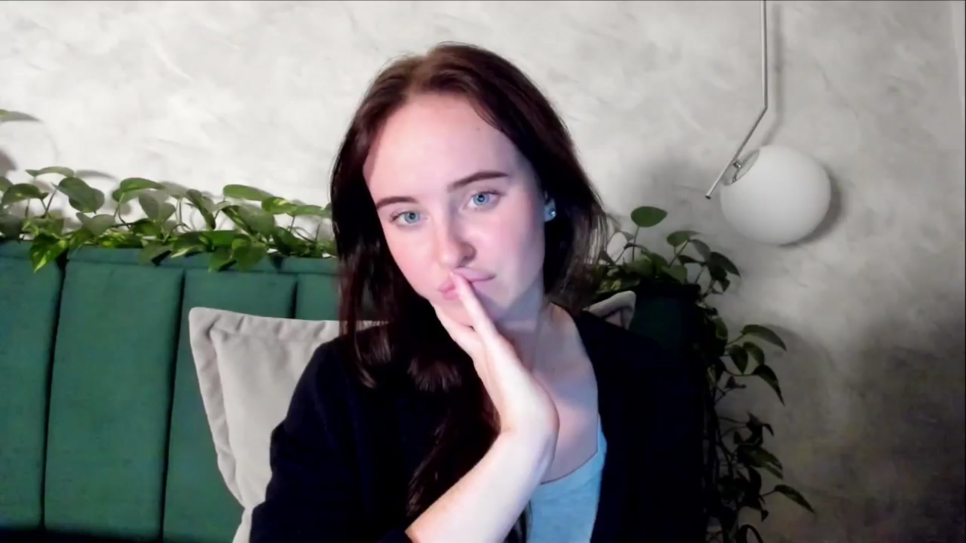 Gallery image thumbnail from userSasha's myfreecams stream on, 11/05/2024, 20:25 image 20 of 20