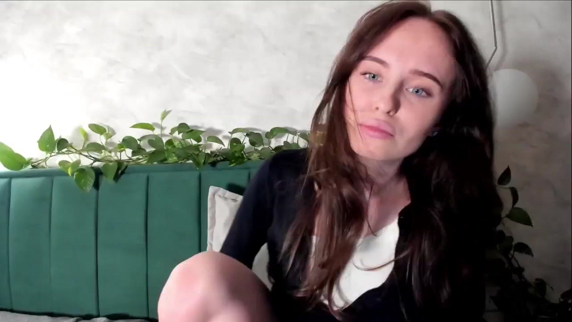Gallery image thumbnail from userSasha's myfreecams stream on, 11/13/2024, 16:46 image 12 of 20