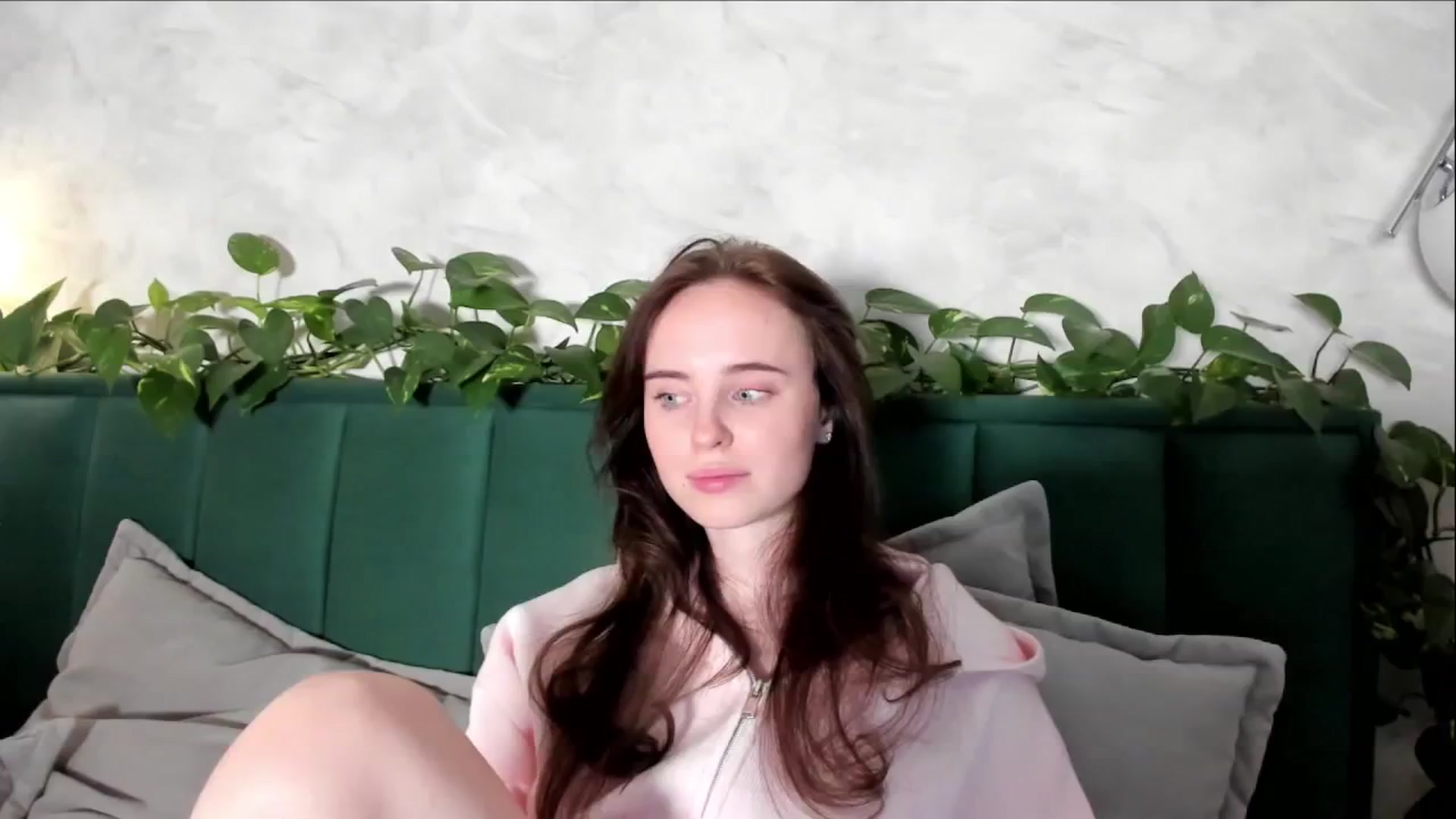 Gallery image thumbnail from userSasha's myfreecams stream on, 12/13/2024, 20:57 image 2 of 20