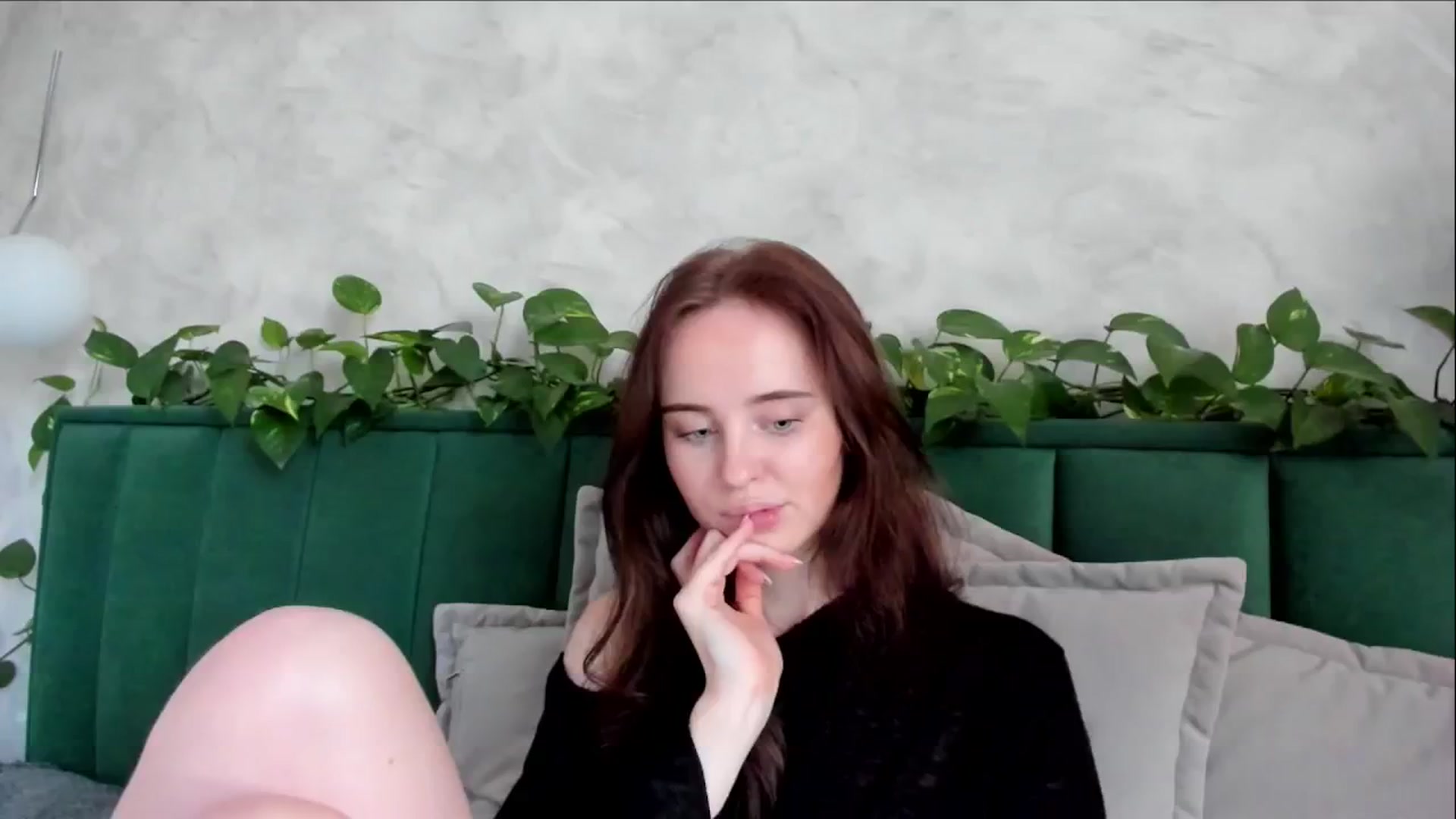 Gallery image thumbnail from userSasha's myfreecams stream on, 12/18/2024, 13:03 image 11 of 20