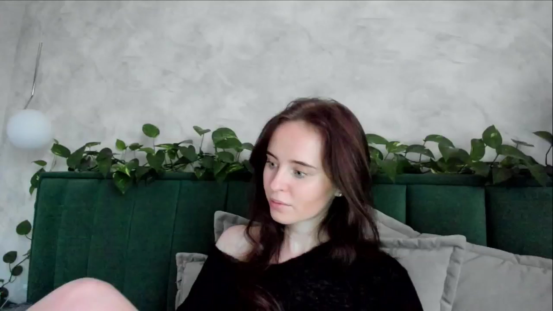 Gallery image thumbnail from userSasha's myfreecams stream on, 12/18/2024, 13:03 image 18 of 20