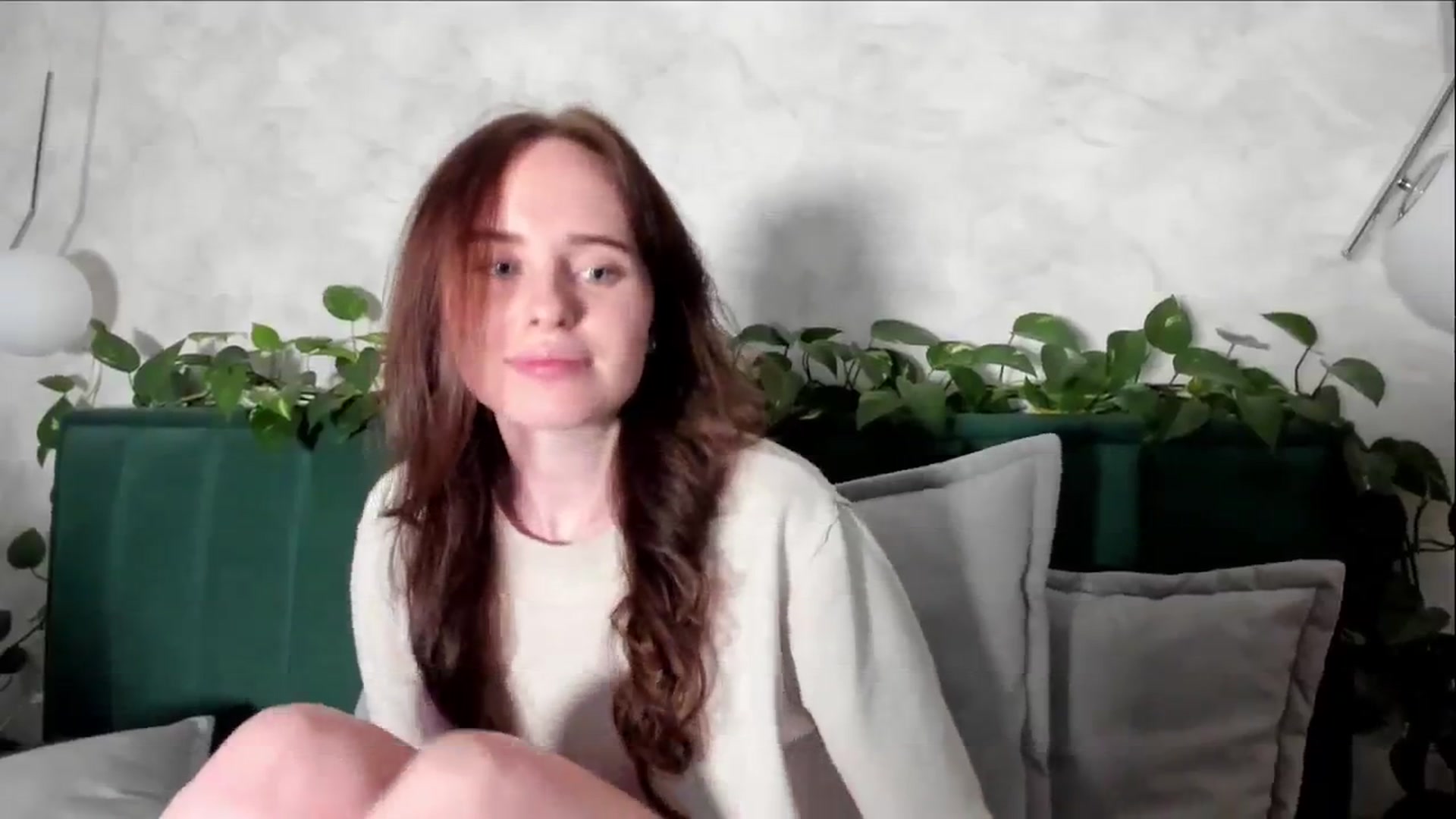 Gallery image thumbnail from userSasha's myfreecams stream on, 12/20/2024, 19:53 image 13 of 20
