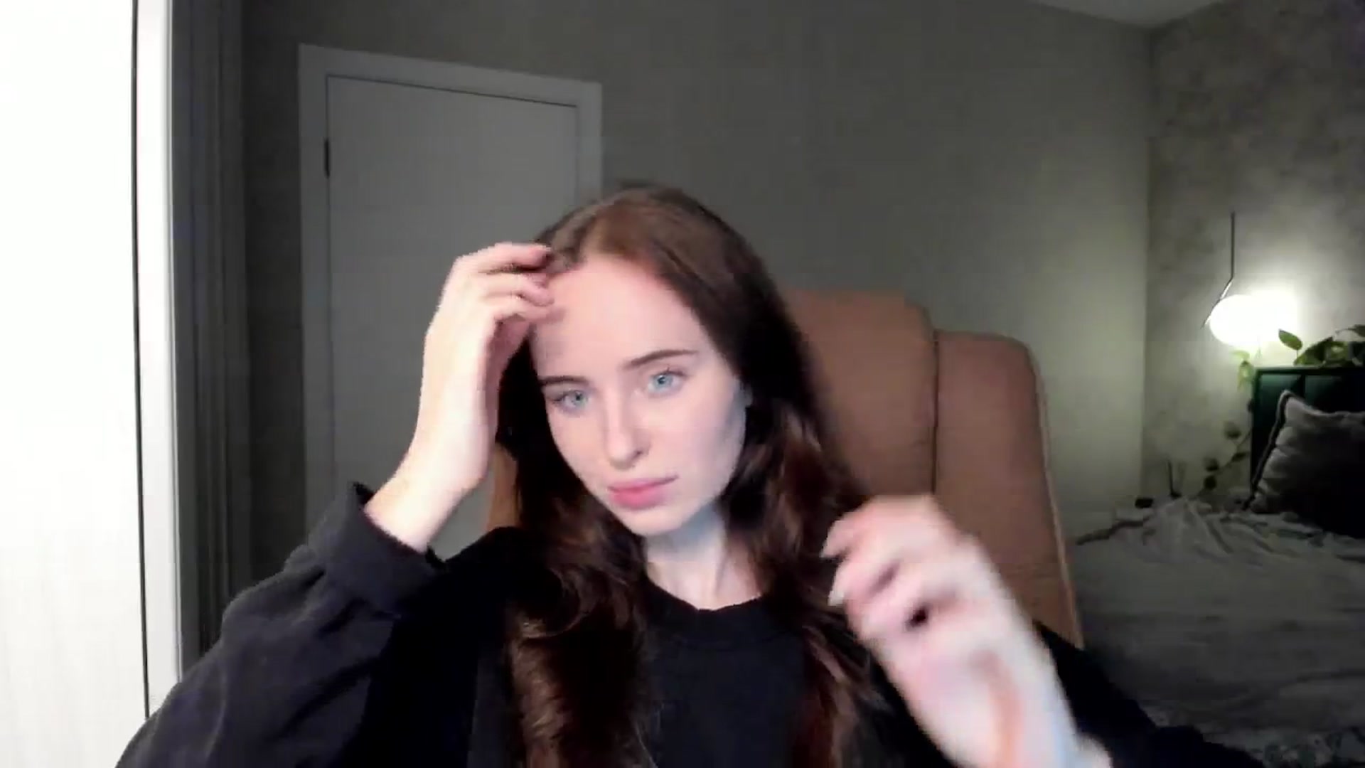 Gallery image thumbnail from userSasha's myfreecams stream on, 12/22/2024, 18:38 image 6 of 20