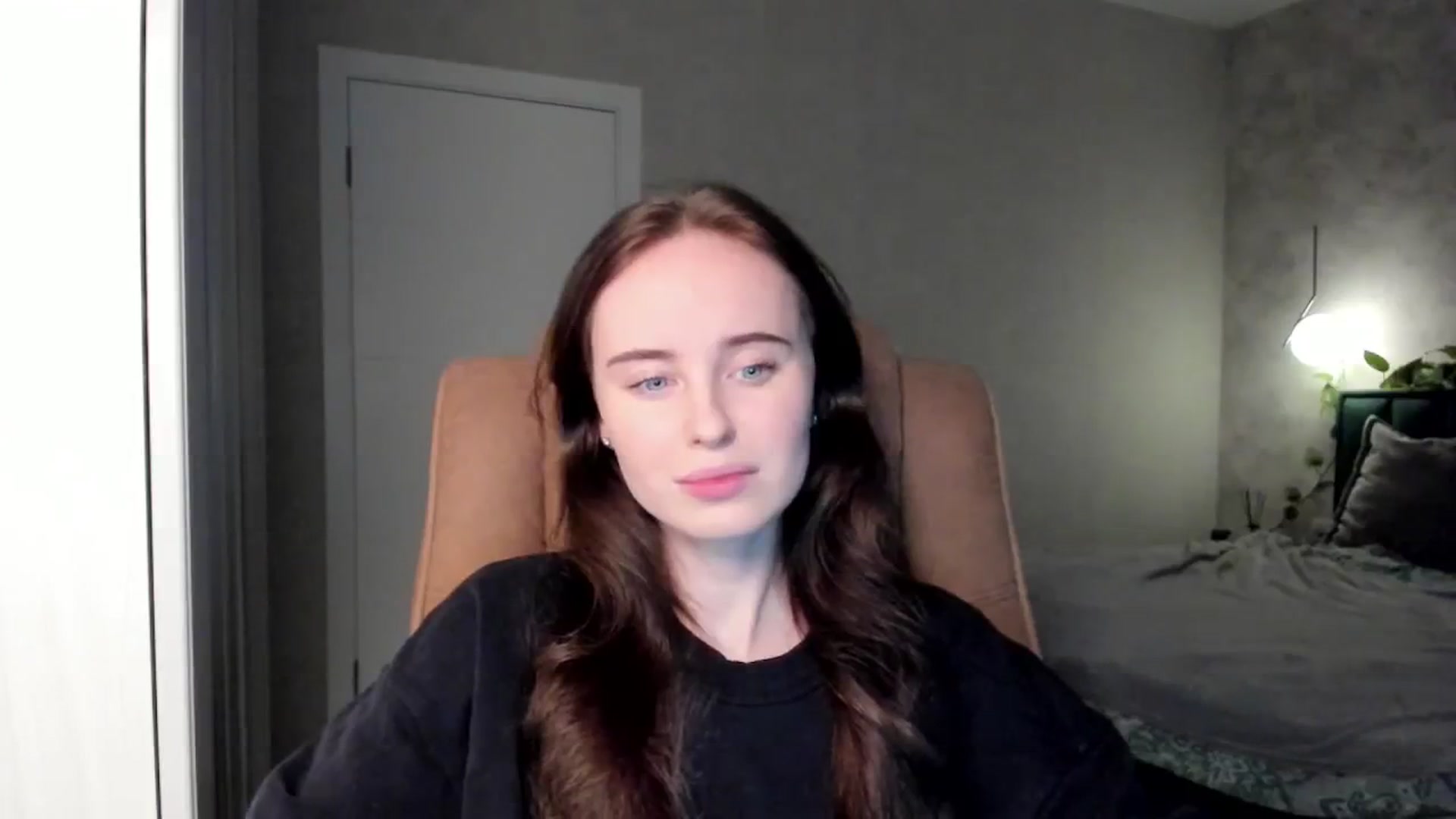 Gallery image thumbnail from userSasha's myfreecams stream on, 12/22/2024, 18:38 image 3 of 20