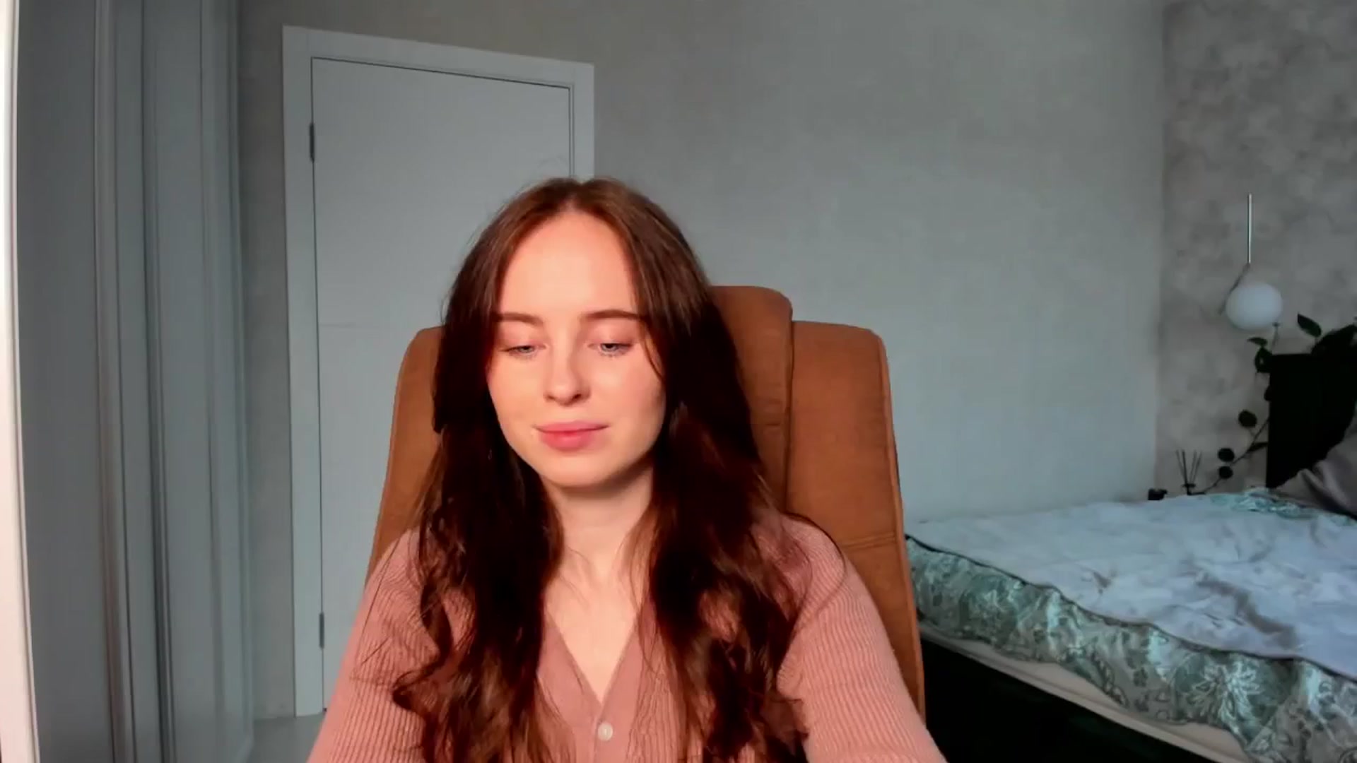 Gallery image thumbnail from userSasha's myfreecams stream on, 12/23/2024, 10:21 image 10 of 20