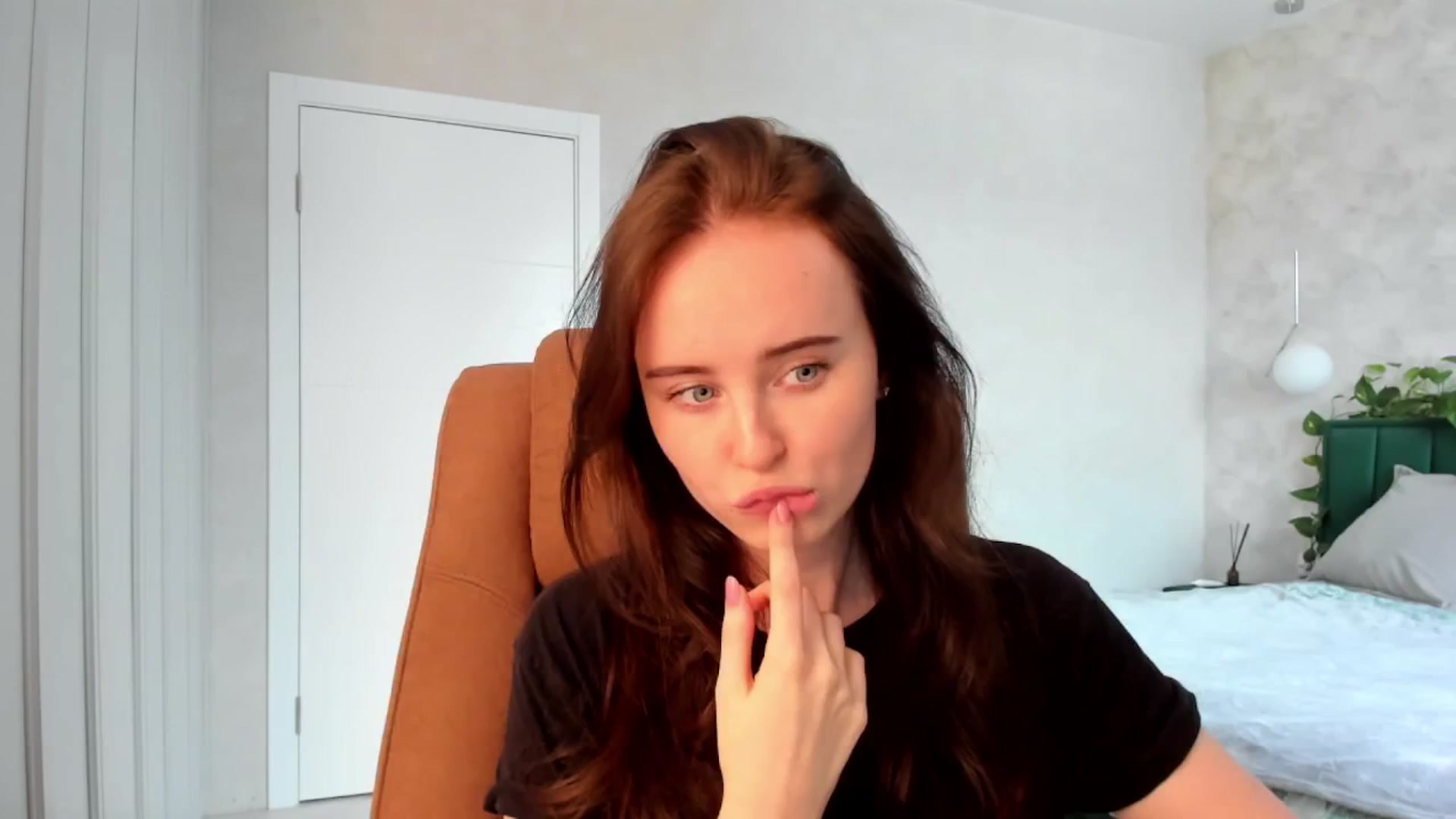 Gallery image thumbnail from userSasha's myfreecams stream on, 02/11/2025, 08:56 image 18 of 20