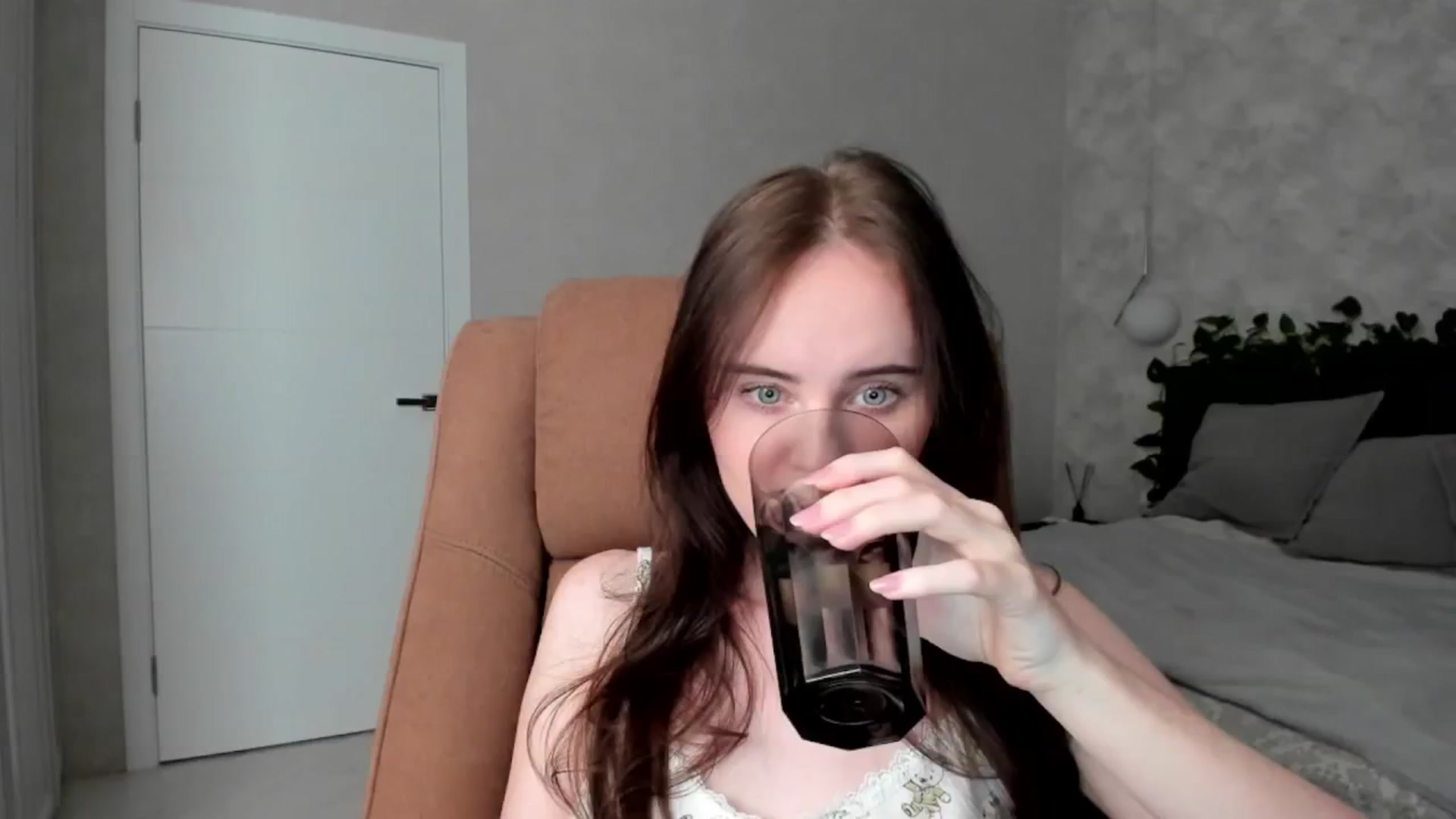 Gallery image thumbnail from userSasha's myfreecams stream on, 02/19/2025, 16:33 image 10 of 20