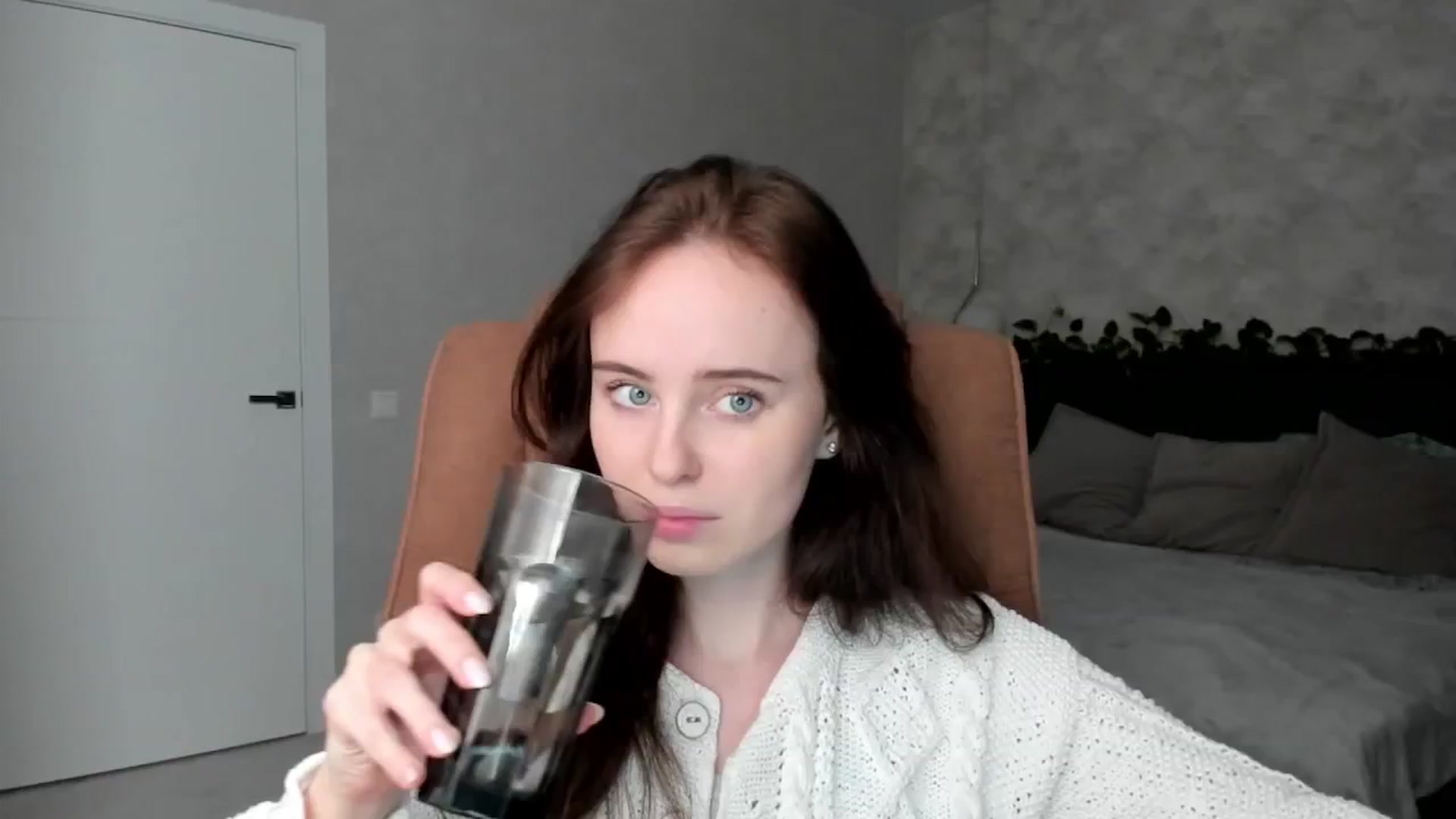 Gallery image thumbnail from userSasha's myfreecams stream on, 03/03/2025, 16:07 image 20 of 20