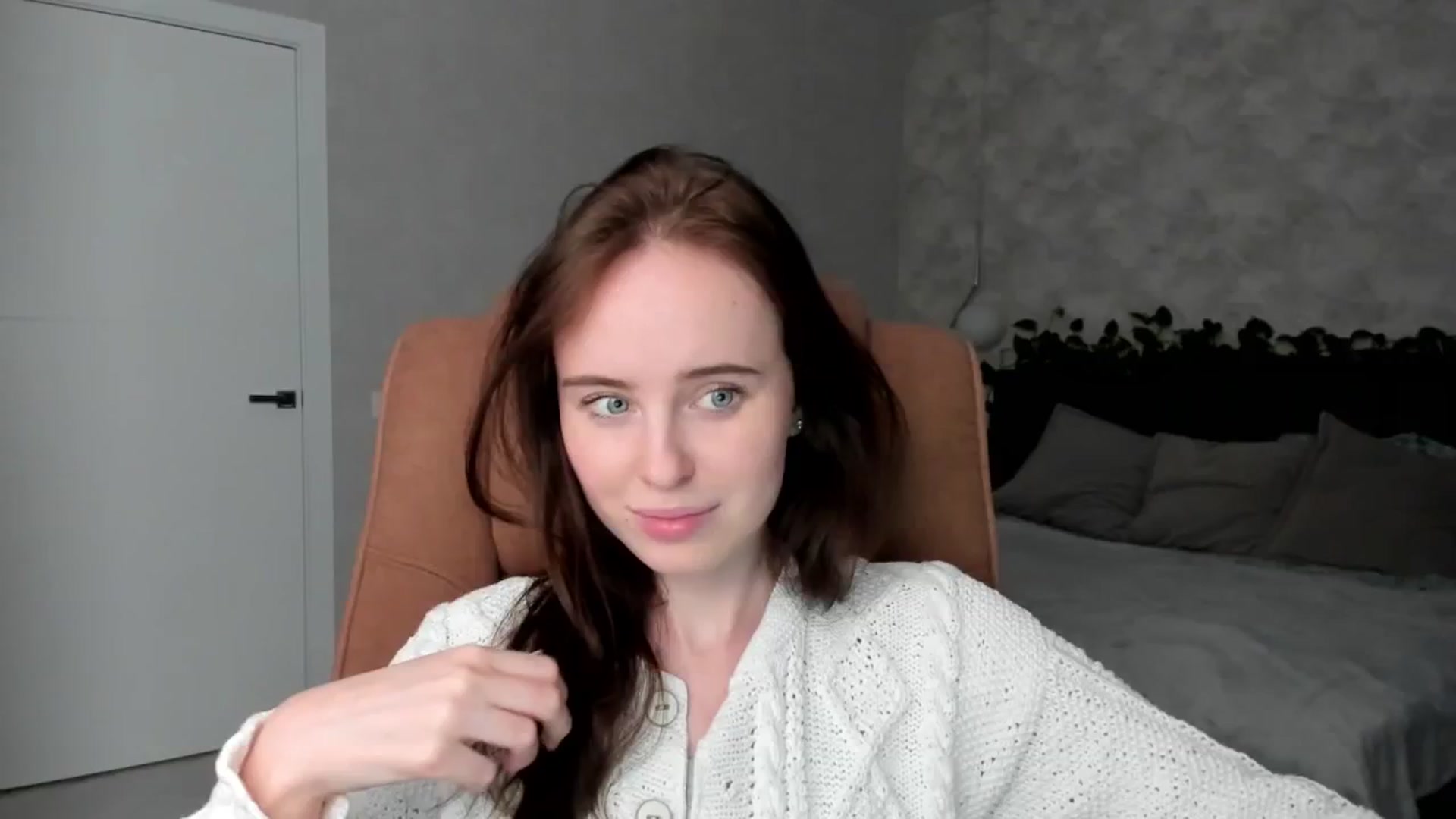 Gallery image thumbnail from userSasha's myfreecams stream on, 03/03/2025, 16:07 image 18 of 20