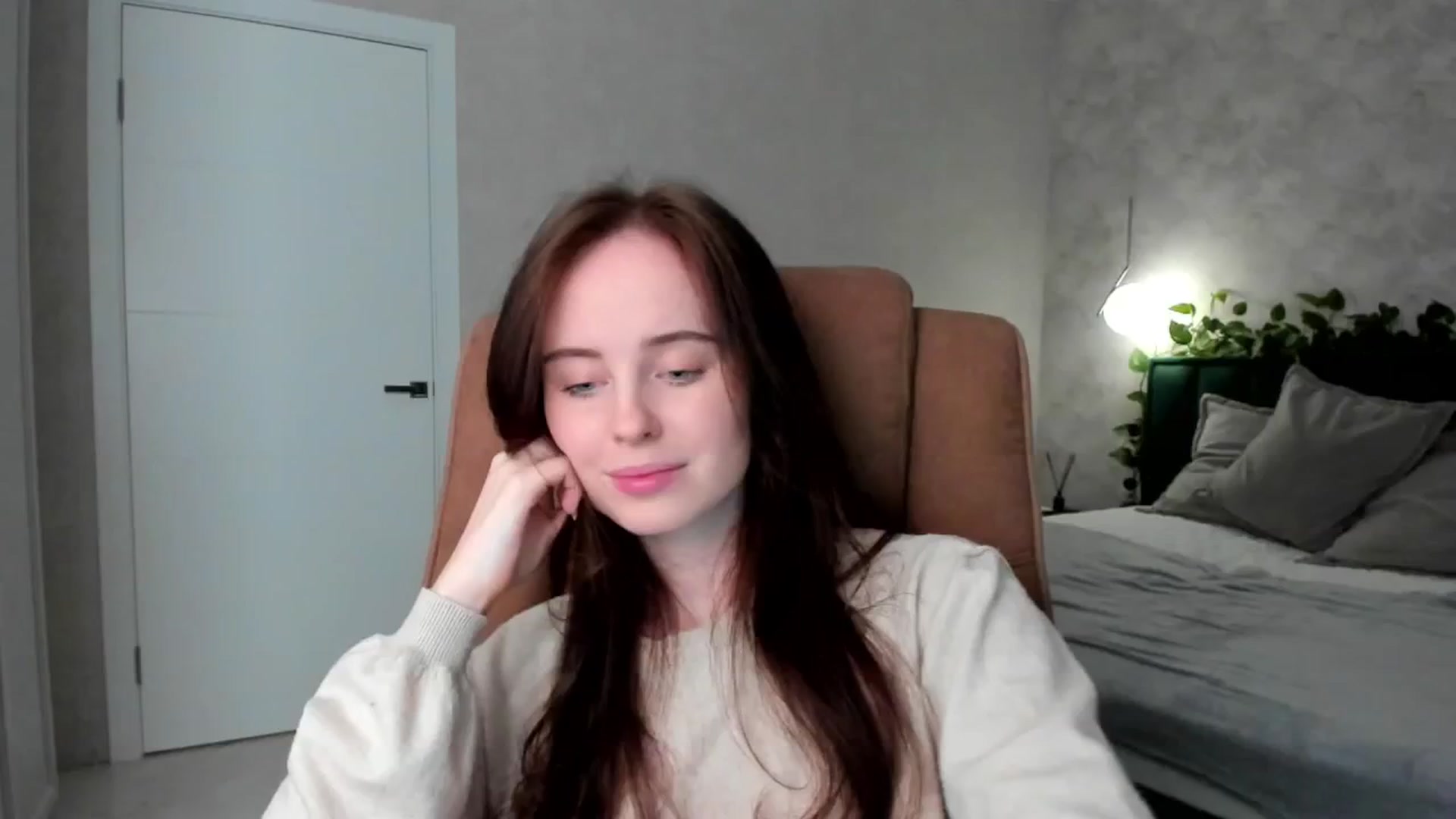 Gallery image thumbnail from userSasha's myfreecams stream on, 03/05/2025, 18:05 image 14 of 20