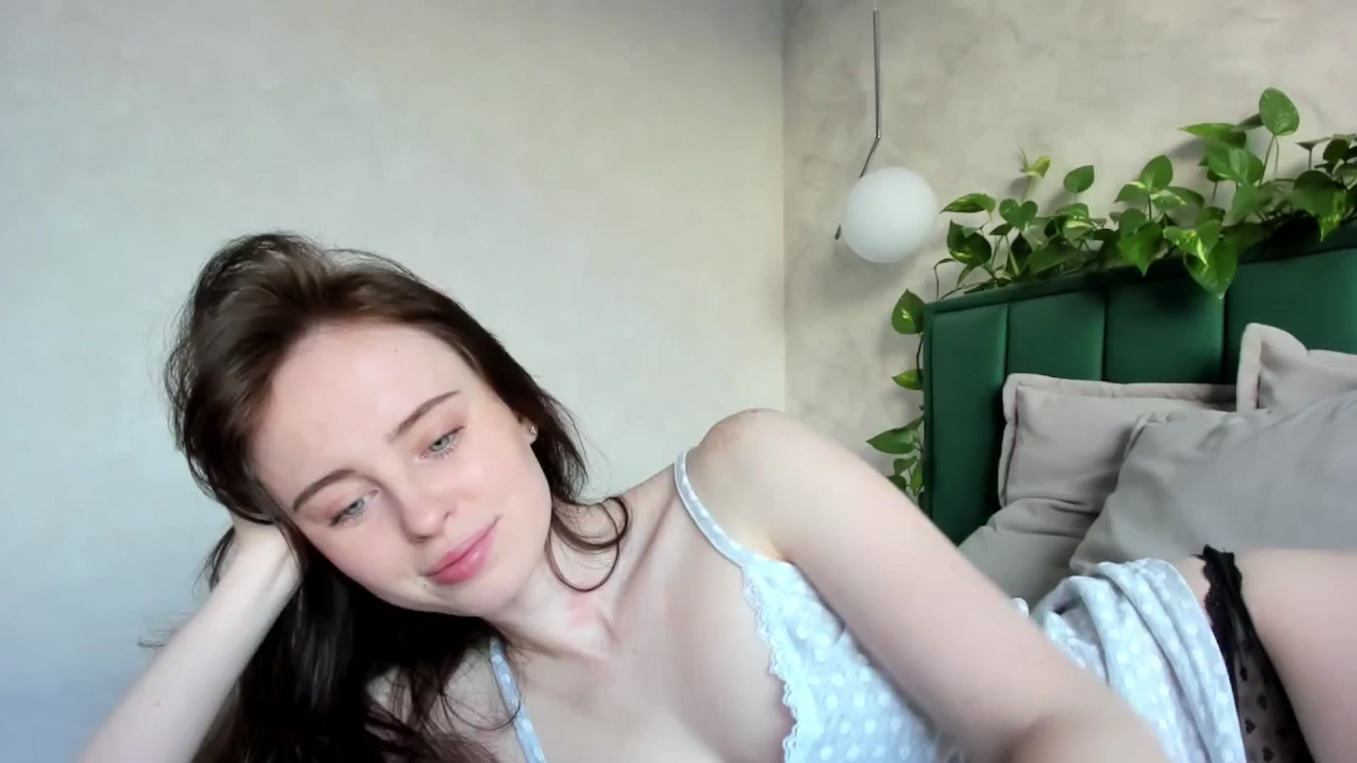 Gallery image thumbnail from userSasha's myfreecams stream on, 03/08/2025, 06:24 image 1 of 20