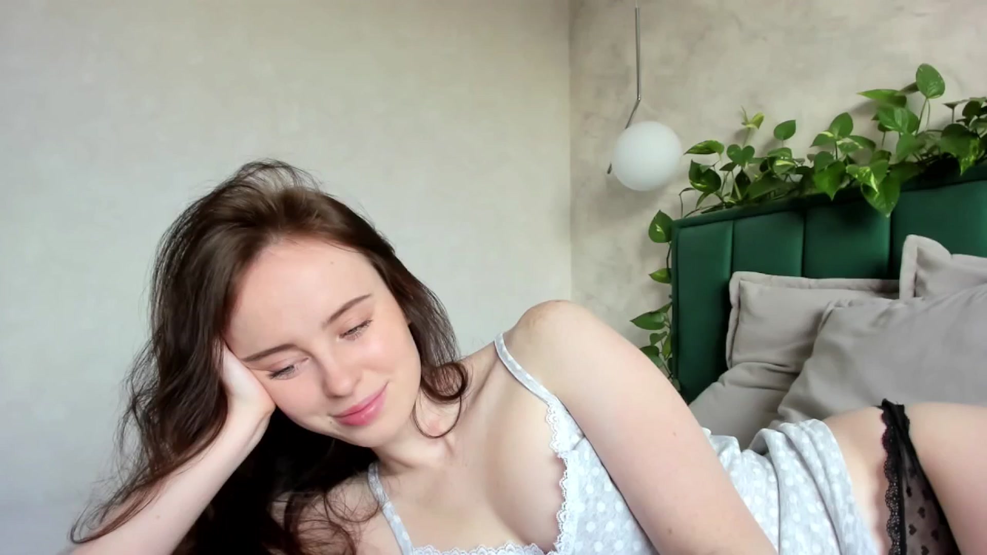 Gallery image thumbnail from userSasha's myfreecams stream on, 03/08/2025, 06:24 image 11 of 20