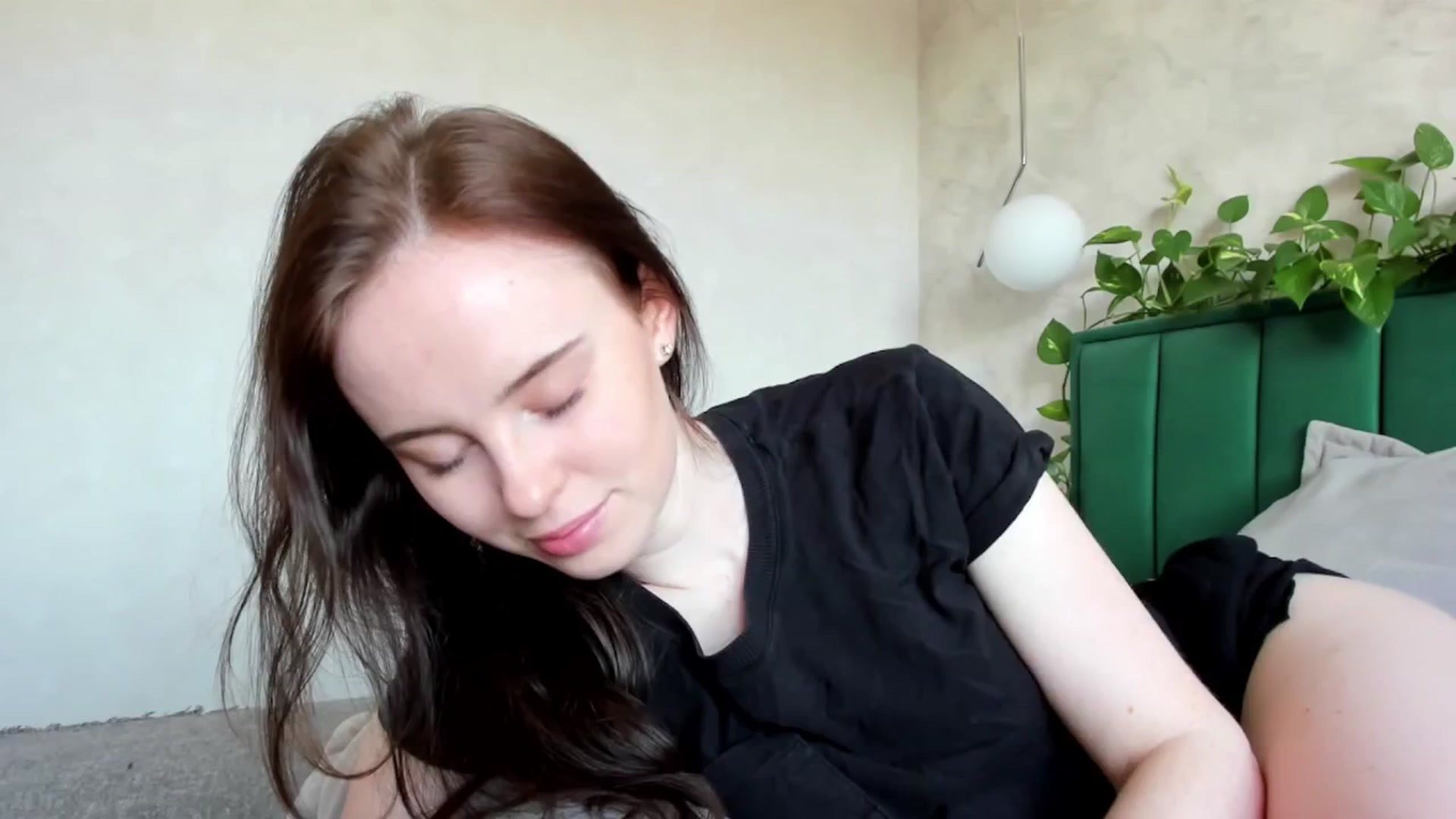 Gallery image thumbnail from userSasha's myfreecams stream on, 03/09/2025, 06:38 image 10 of 20