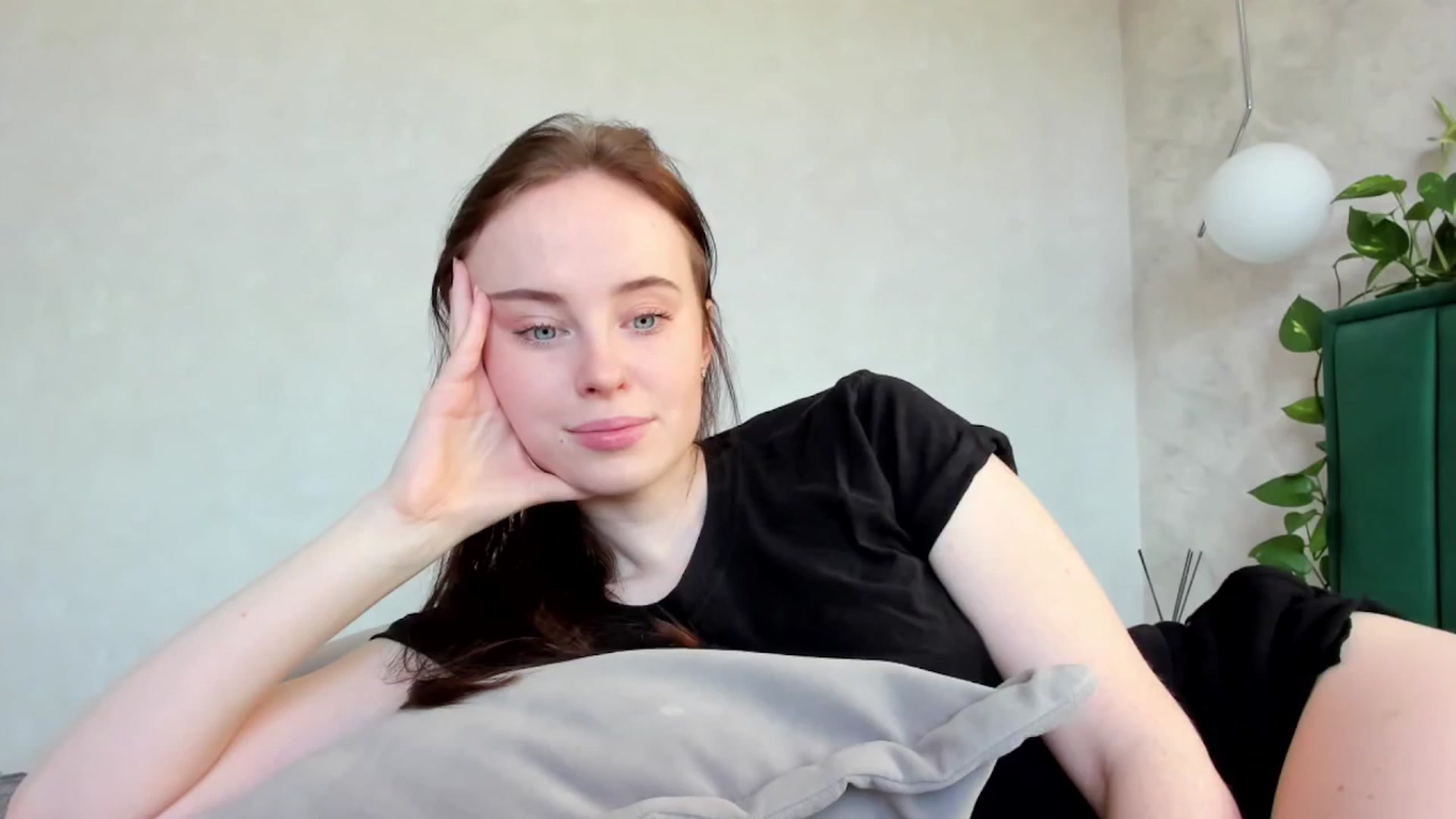 Gallery image thumbnail from userSasha's myfreecams stream on, 03/09/2025, 07:22 image 15 of 20