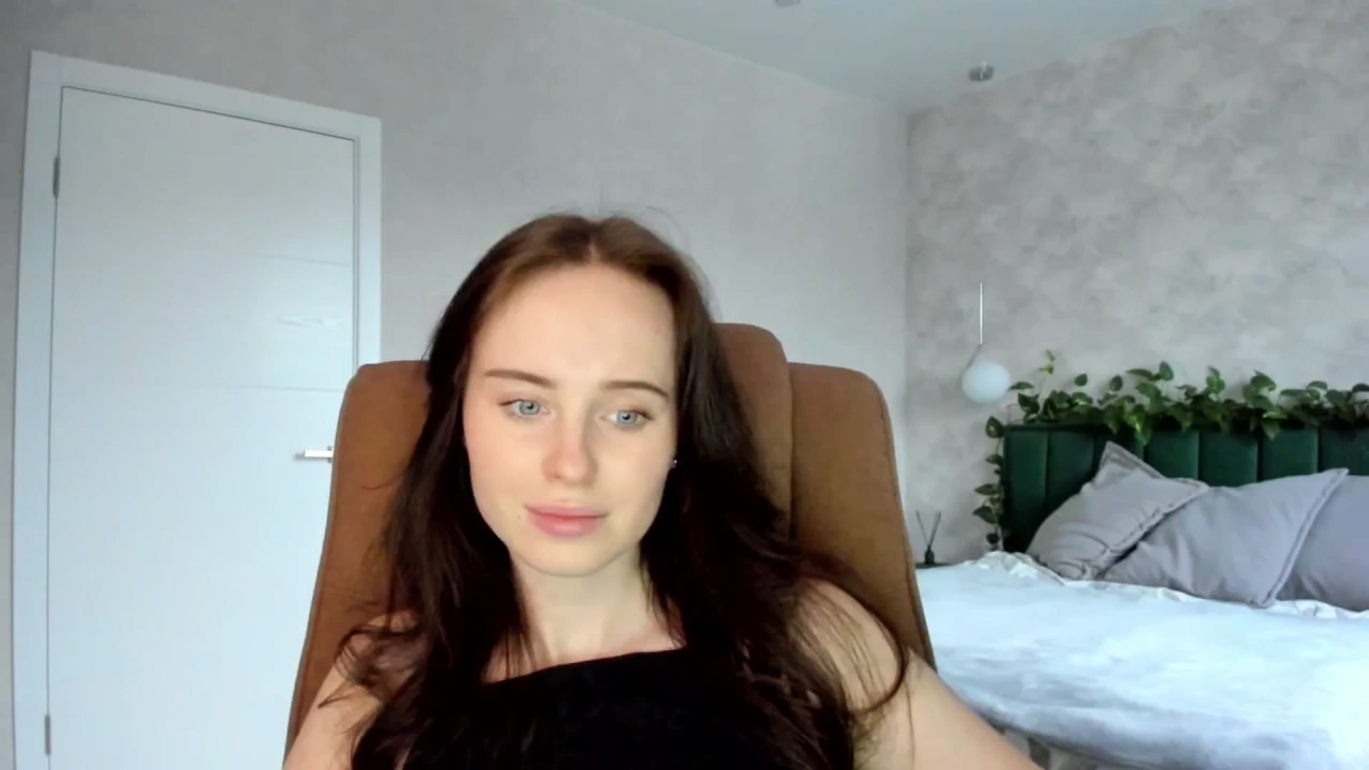 Gallery image thumbnail from userSasha's myfreecams stream on, 03/10/2025, 15:38 image 18 of 20
