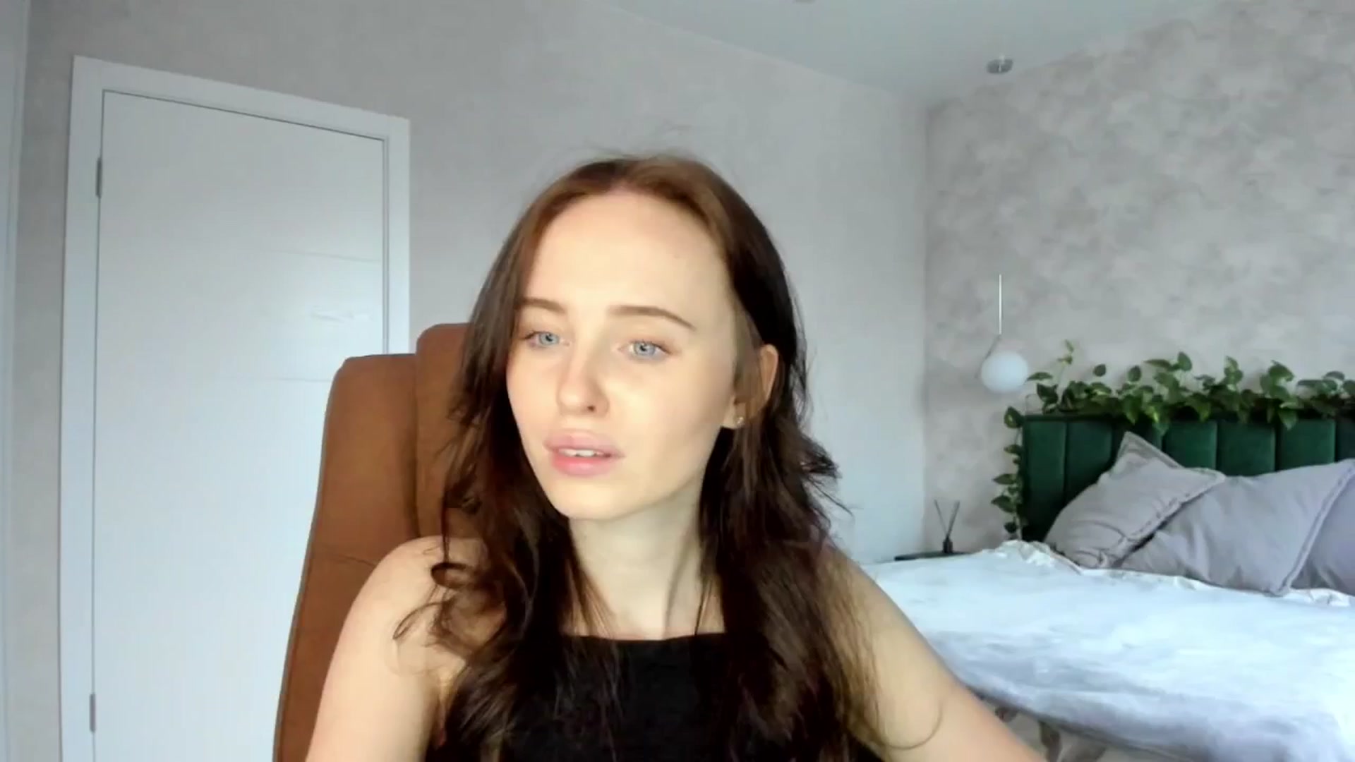 Gallery image thumbnail from userSasha's myfreecams stream on, 03/10/2025, 15:38 image 17 of 20