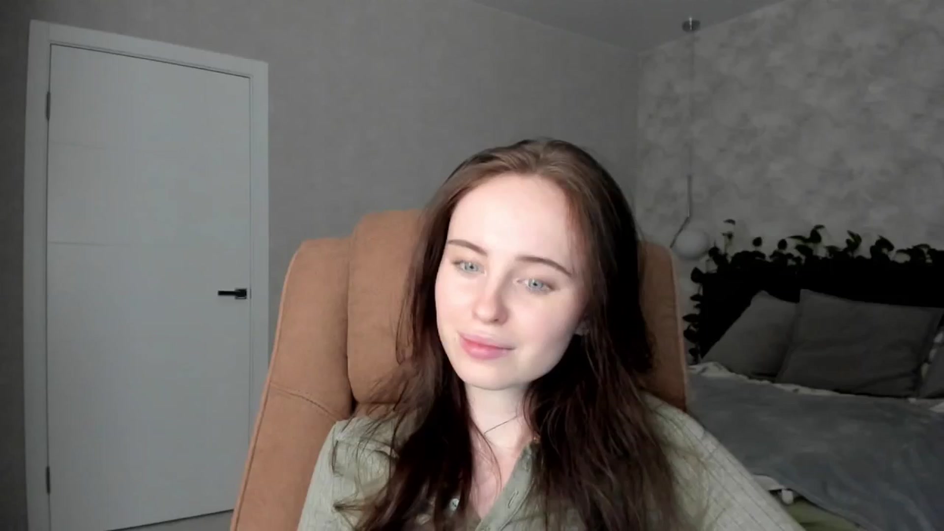 Gallery image thumbnail from userSasha's myfreecams stream on, 03/13/2025, 17:32 image 16 of 20