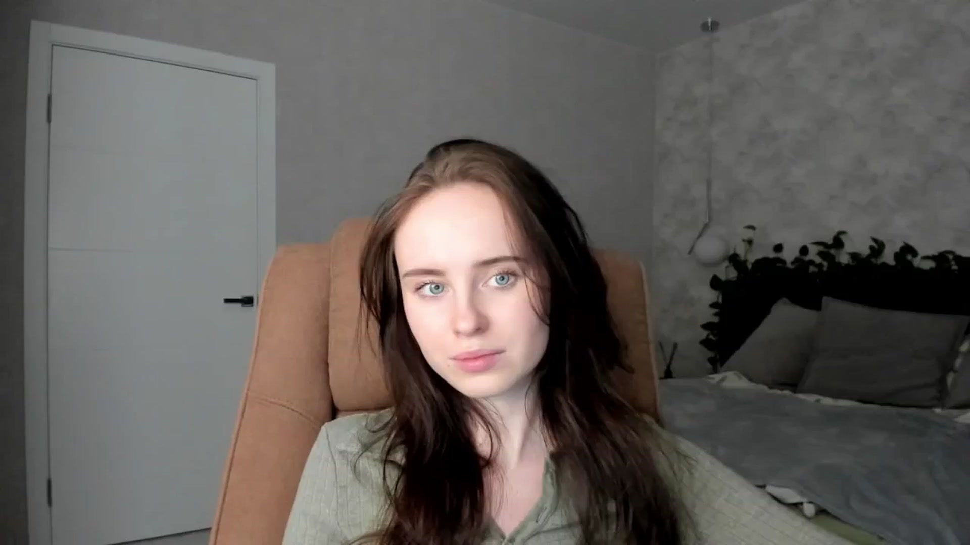Gallery image thumbnail from userSasha's myfreecams stream on, 03/13/2025, 17:32 image 13 of 20
