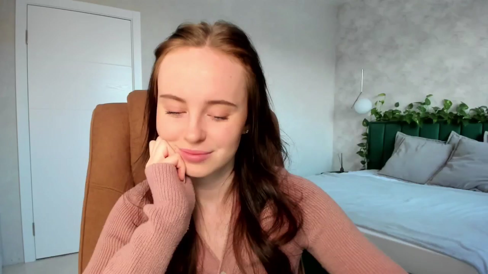 Gallery image thumbnail from userSasha's myfreecams stream on, 03/15/2025, 04:52 image 2 of 20