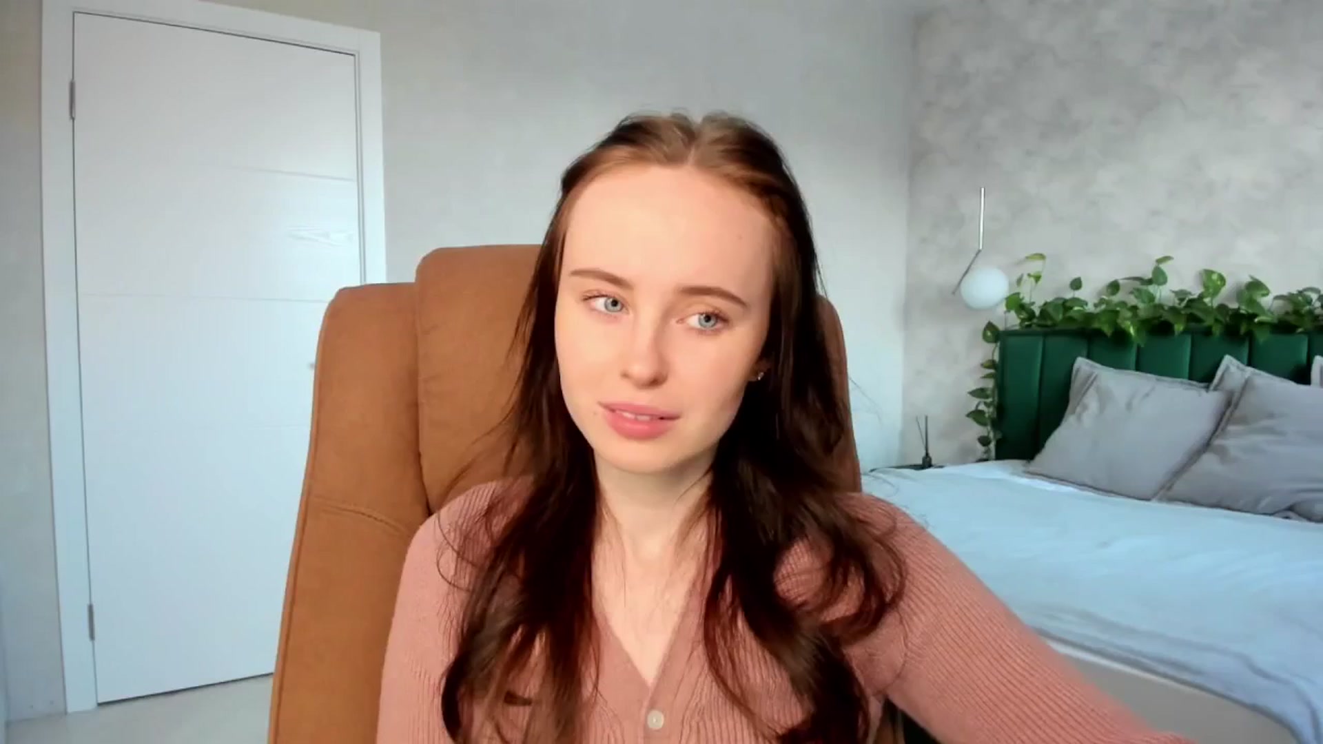 Gallery image thumbnail from userSasha's myfreecams stream on, 03/15/2025, 04:52 image 3 of 20