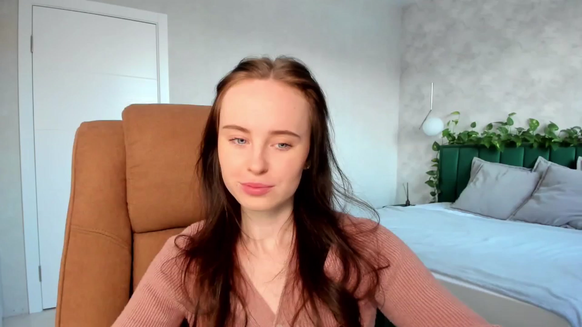 Gallery image thumbnail from userSasha's myfreecams stream on, 03/15/2025, 04:52 image 12 of 20
