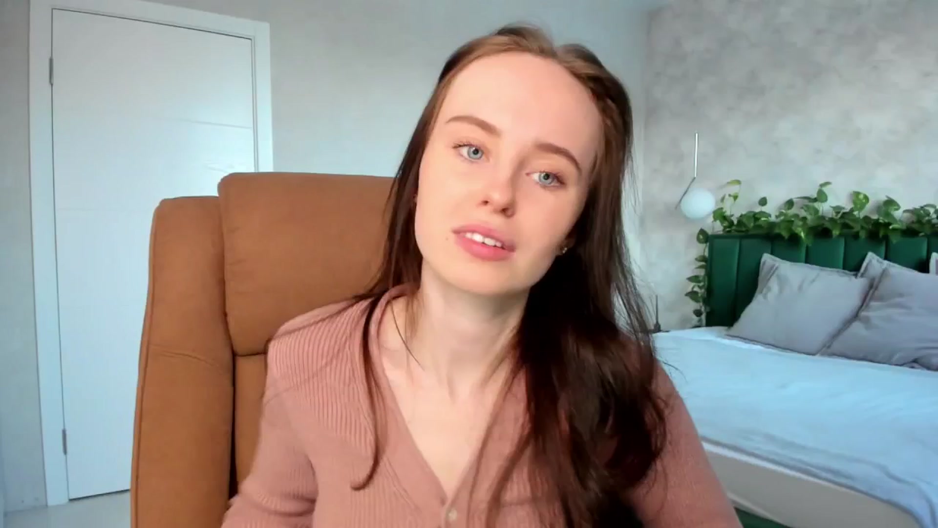 Gallery image thumbnail from userSasha's myfreecams stream on, 03/15/2025, 04:52 image 8 of 20