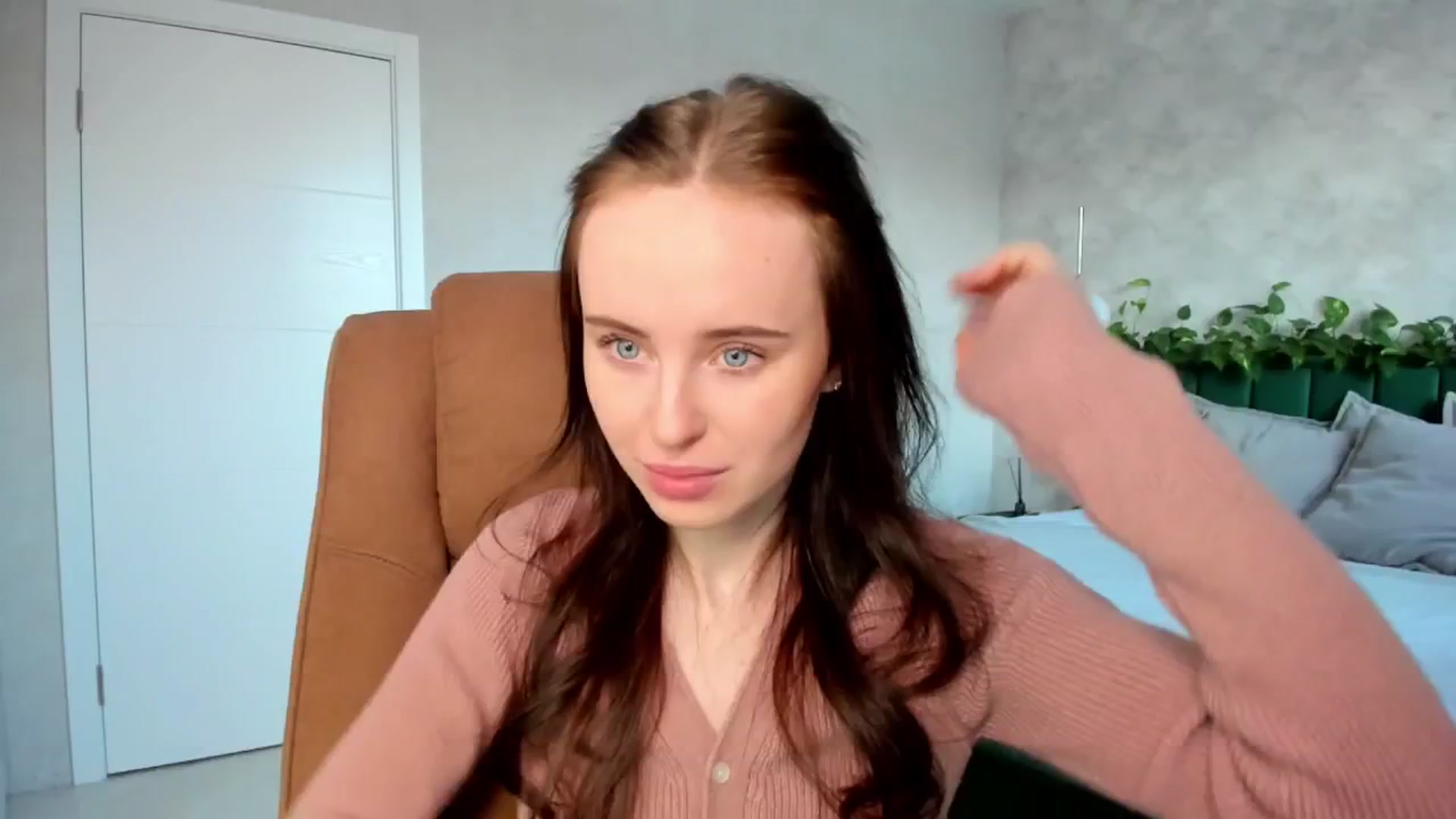 Gallery image thumbnail from userSasha's myfreecams stream on, 03/15/2025, 04:52 image 1 of 20