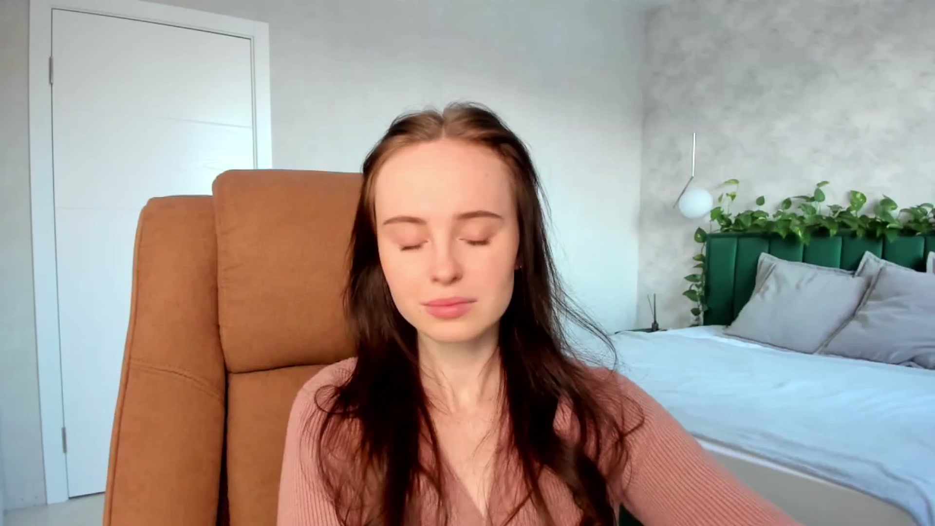 Gallery image thumbnail from userSasha's myfreecams stream on, 03/15/2025, 04:52 image 18 of 20