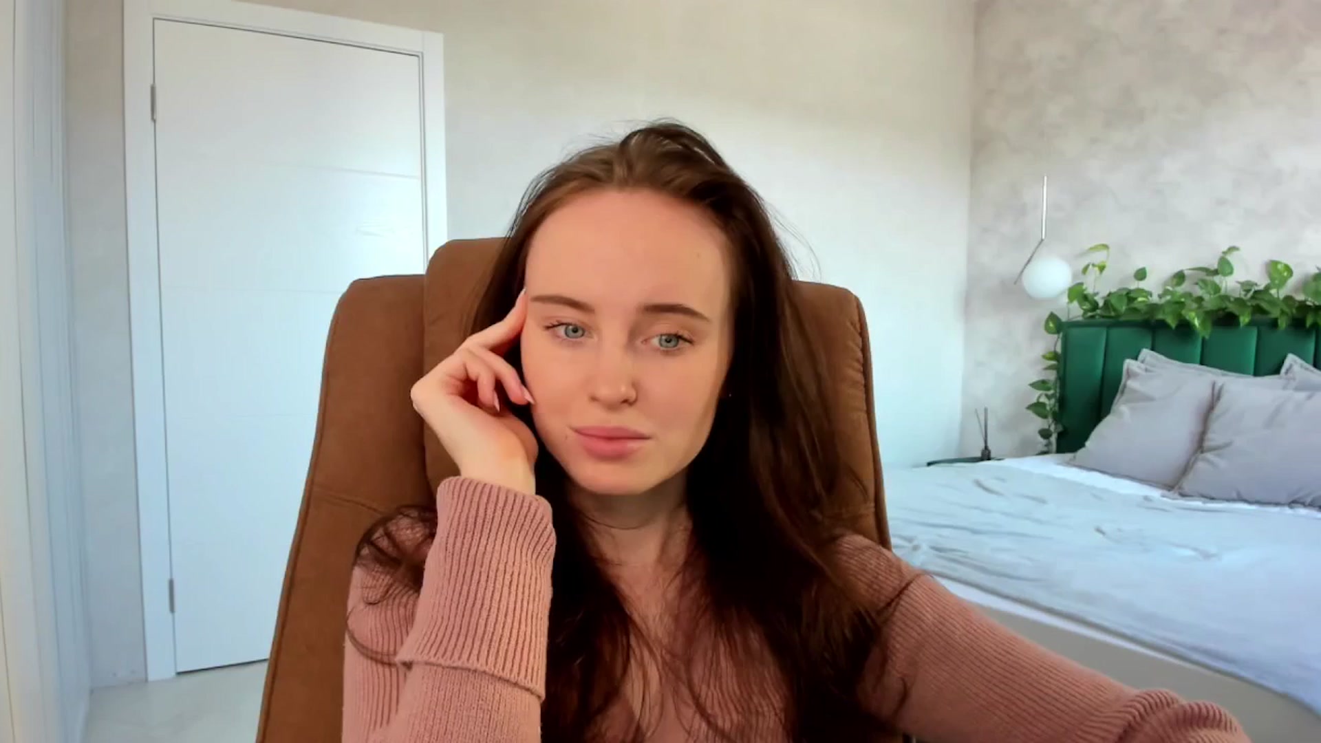 Gallery image thumbnail from userSasha's myfreecams stream on, 03/15/2025, 06:13 image 10 of 20