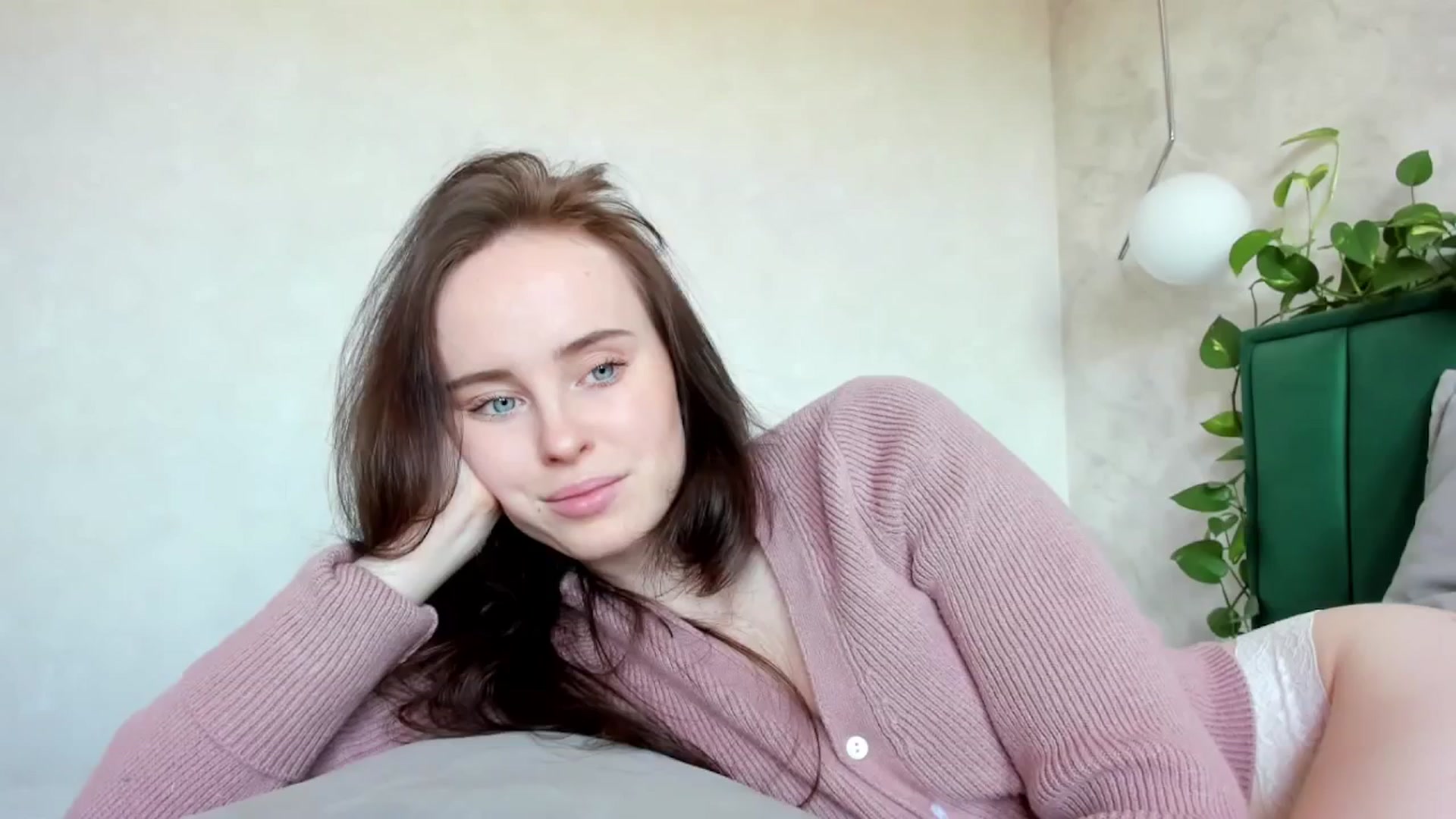 Gallery image thumbnail from userSasha's myfreecams stream on, 03/15/2025, 06:34 image 2 of 20
