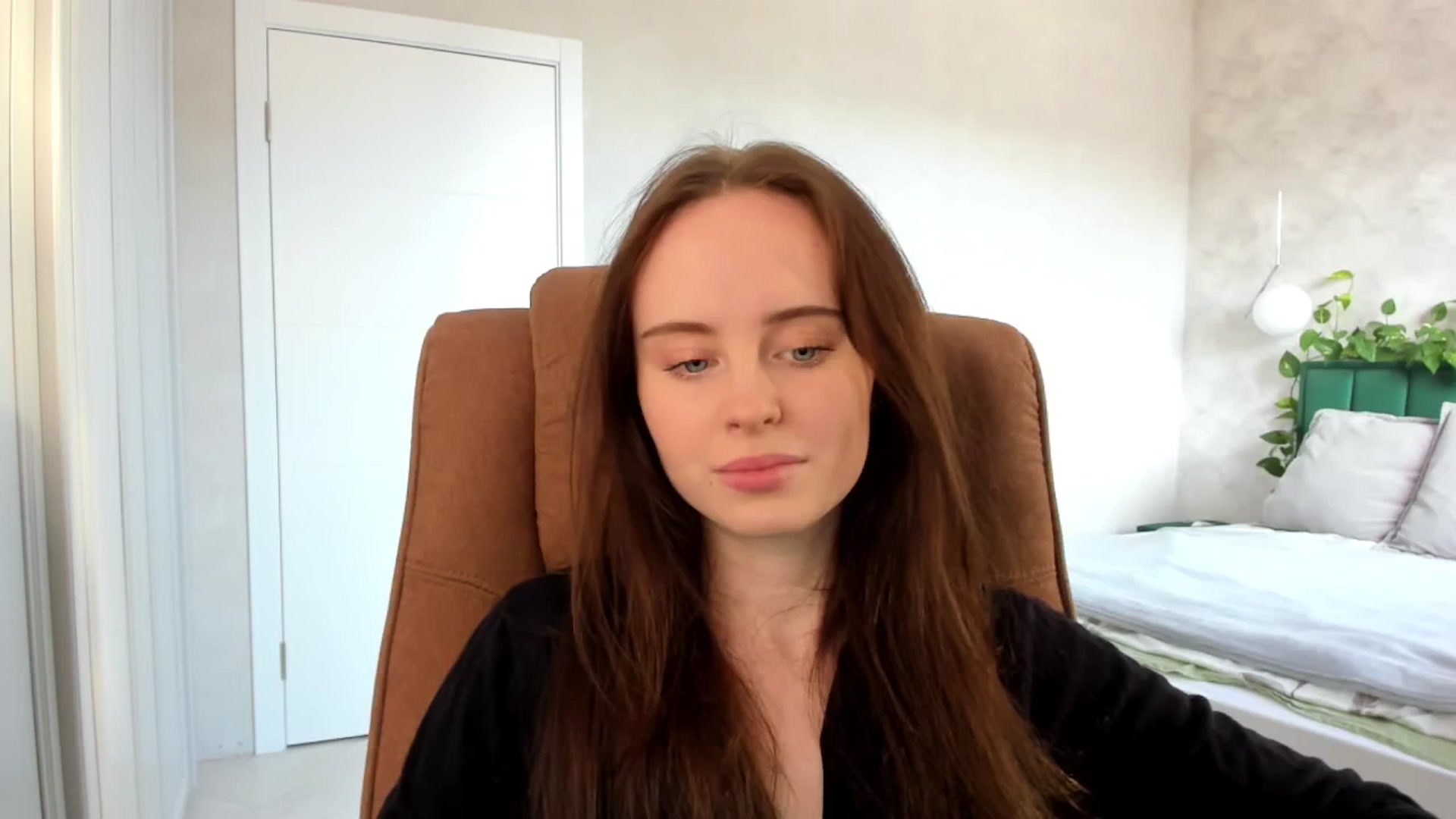 Gallery image thumbnail from userSasha's myfreecams stream on, 03/17/2025, 06:18 image 18 of 20
