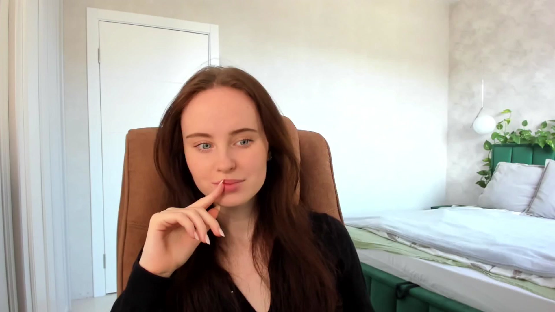 Gallery image thumbnail from userSasha's myfreecams stream on, 03/17/2025, 06:18 image 10 of 20