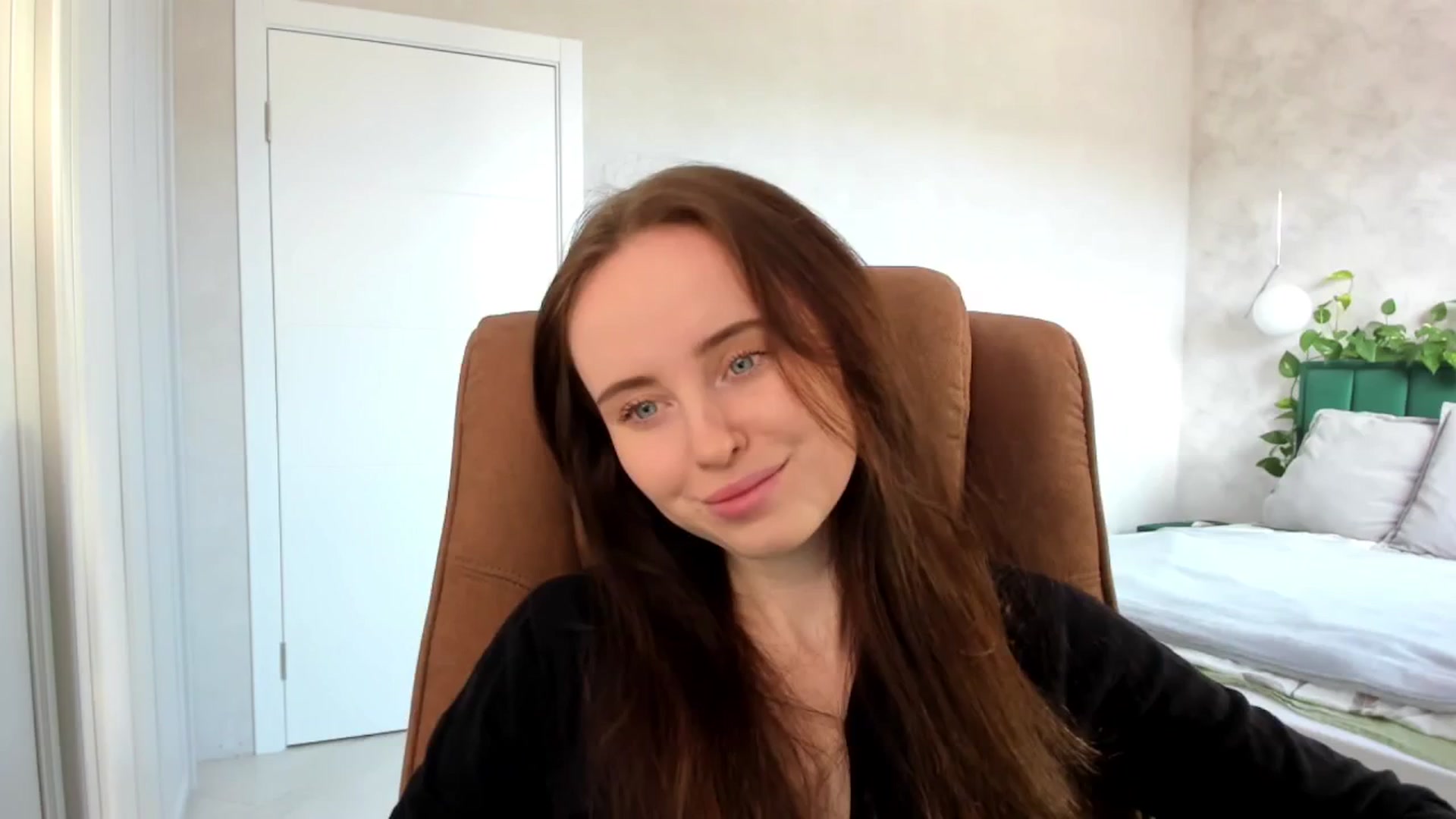 Gallery image thumbnail from userSasha's myfreecams stream on, 03/17/2025, 06:18 image 20 of 20
