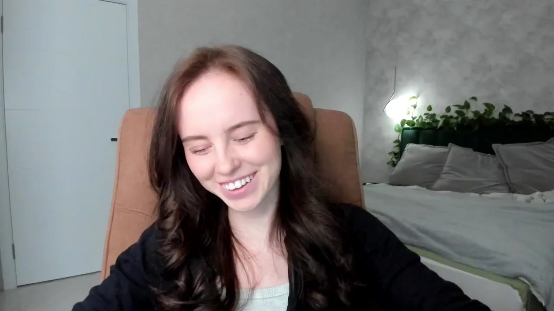 Gallery image thumbnail from userSasha's myfreecams stream on, 03/17/2025, 19:04 image 6 of 20