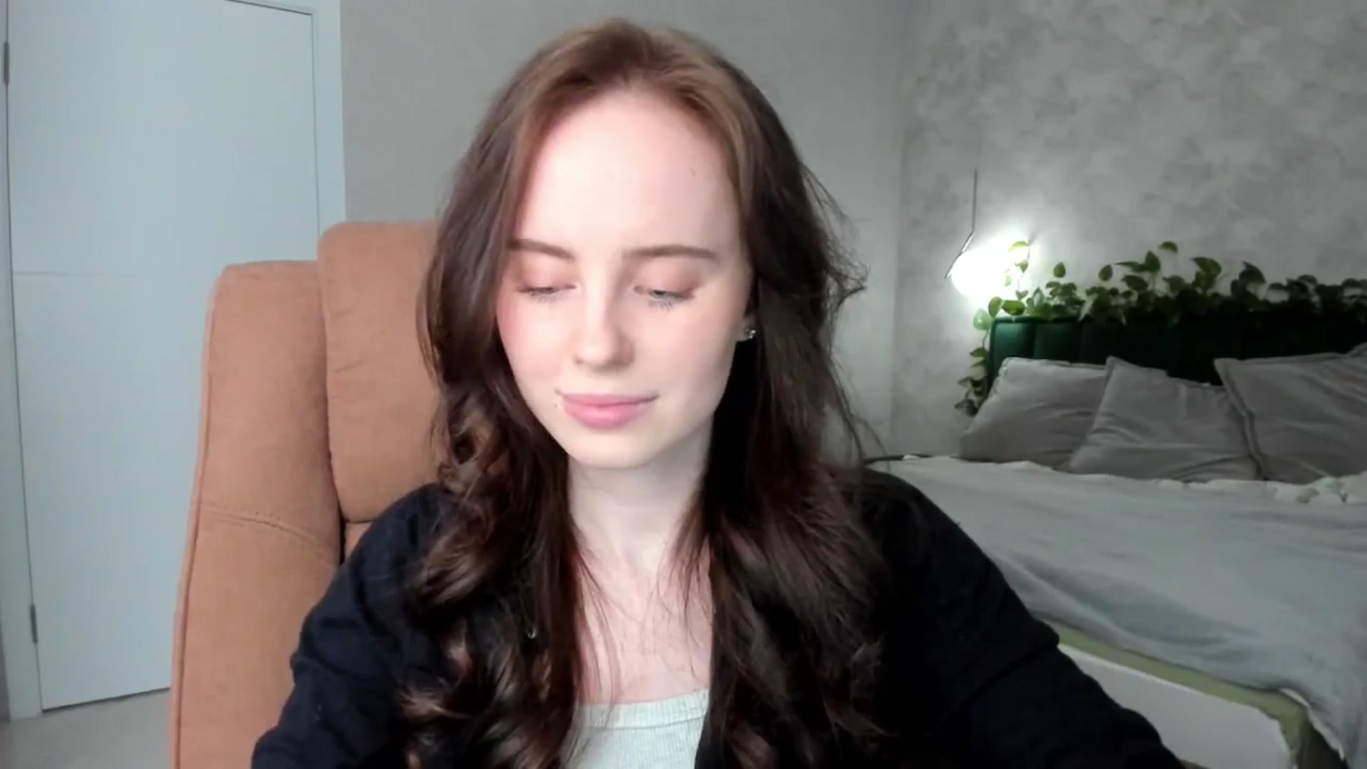 Gallery image thumbnail from userSasha's myfreecams stream on, 03/17/2025, 19:04 image 13 of 20