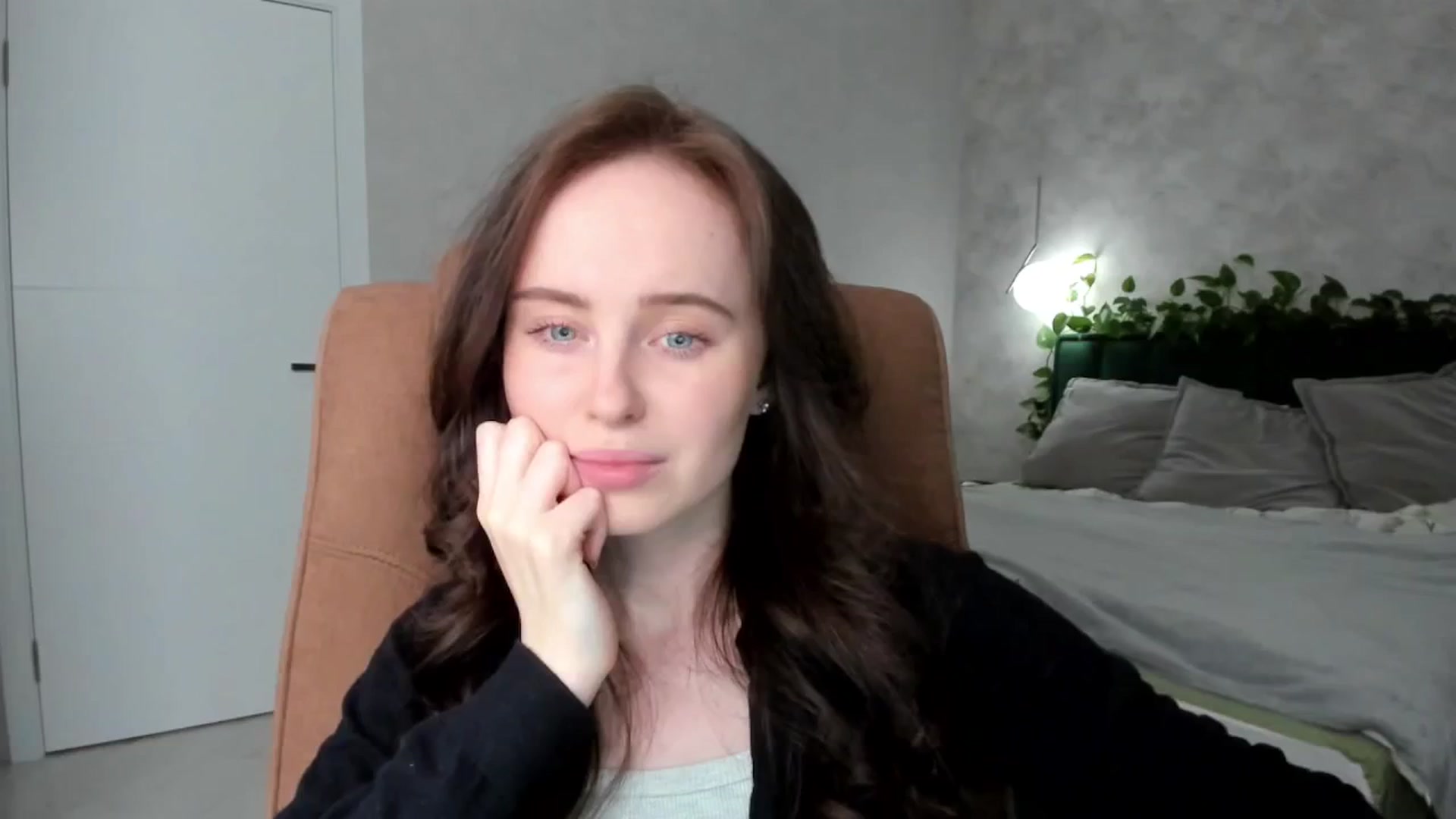 Gallery image thumbnail from userSasha's myfreecams stream on, 03/17/2025, 19:04 image 2 of 20