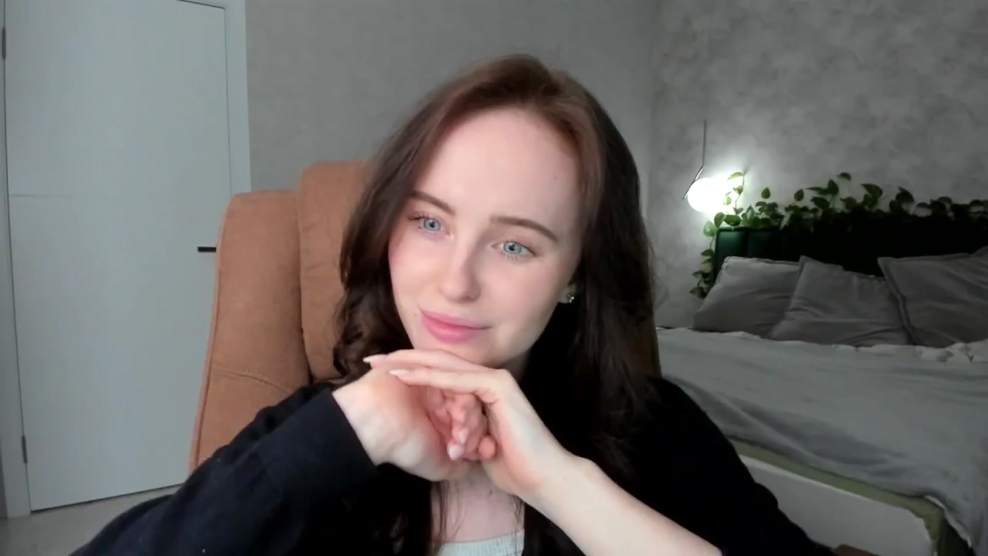 Gallery image thumbnail from userSasha's myfreecams stream on, 03/17/2025, 19:04 image 3 of 20