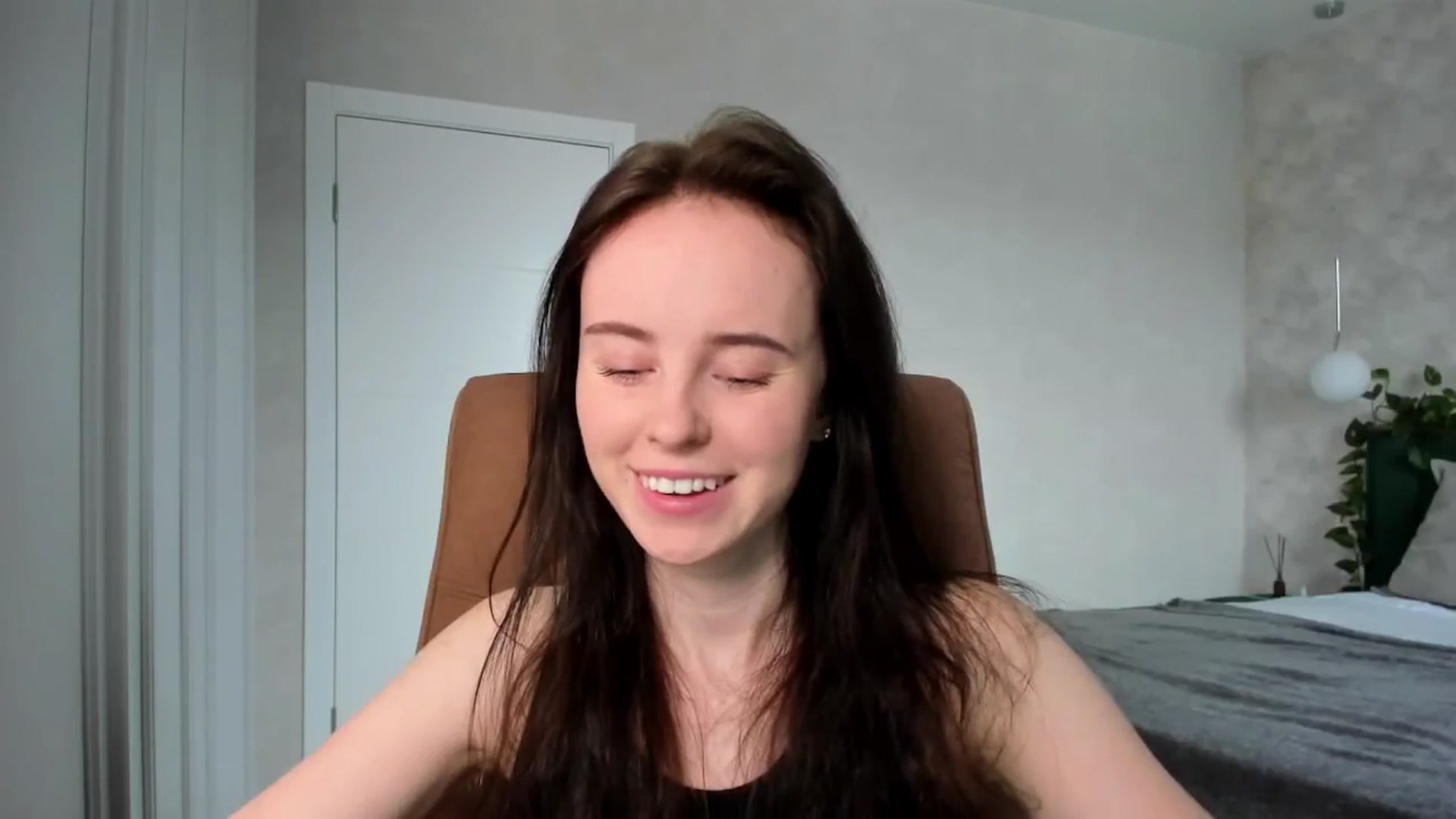 Gallery image thumbnail from userSasha's myfreecams stream on, 03/29/2025, 05:30 image 17 of 20