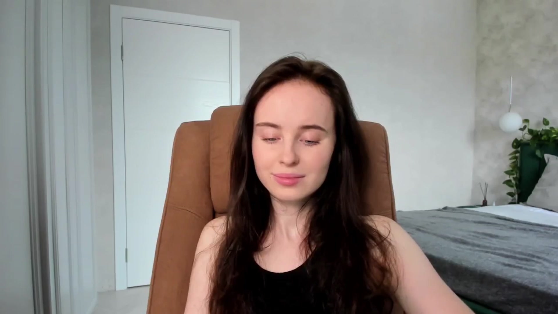 Gallery image thumbnail from userSasha's myfreecams stream on, 03/29/2025, 06:52 image 12 of 20