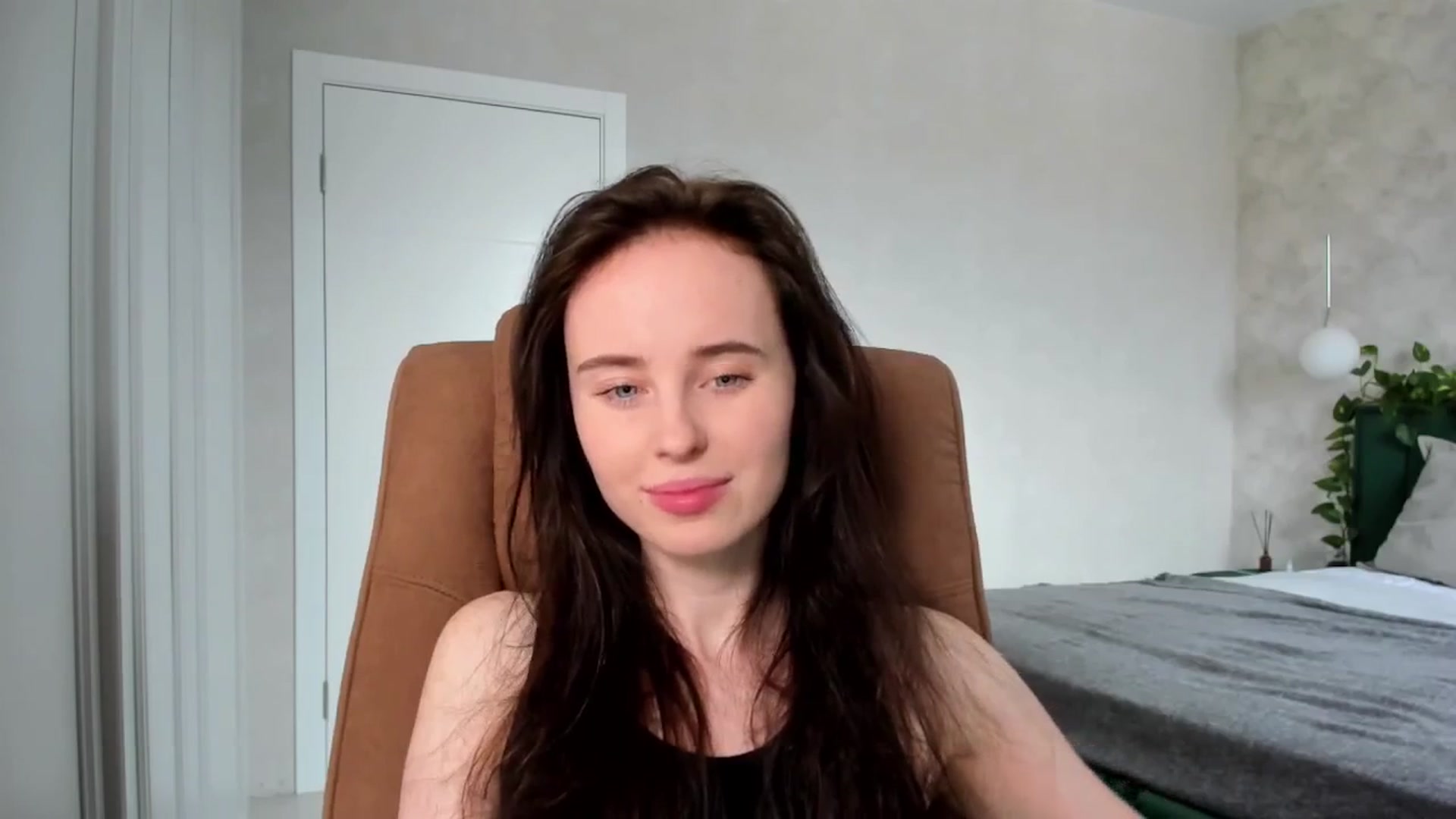 Gallery image thumbnail from userSasha's myfreecams stream on, 03/29/2025, 06:52 image 6 of 20