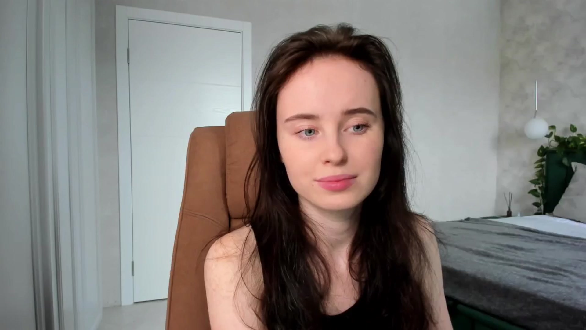 Gallery image thumbnail from userSasha's myfreecams stream on, 03/29/2025, 06:52 image 17 of 20