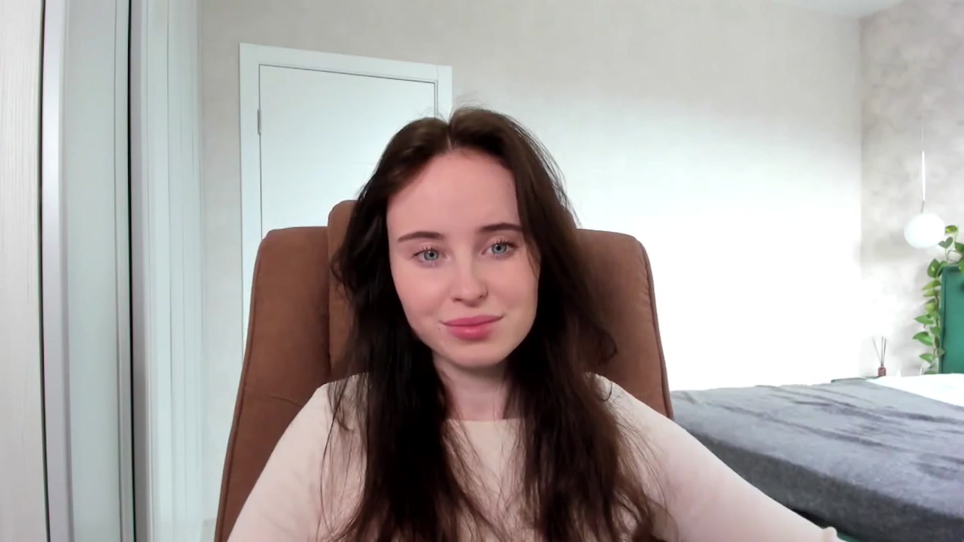 Gallery image thumbnail from userSasha's myfreecams stream on, 03/30/2025, 07:28 image 14 of 20