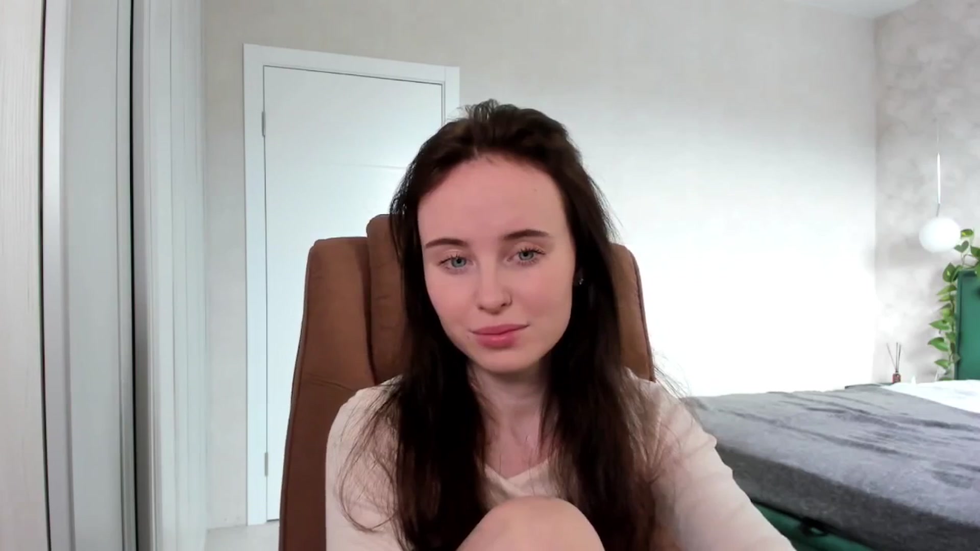 Gallery image thumbnail from userSasha's myfreecams stream on, 03/30/2025, 07:28 image 18 of 20