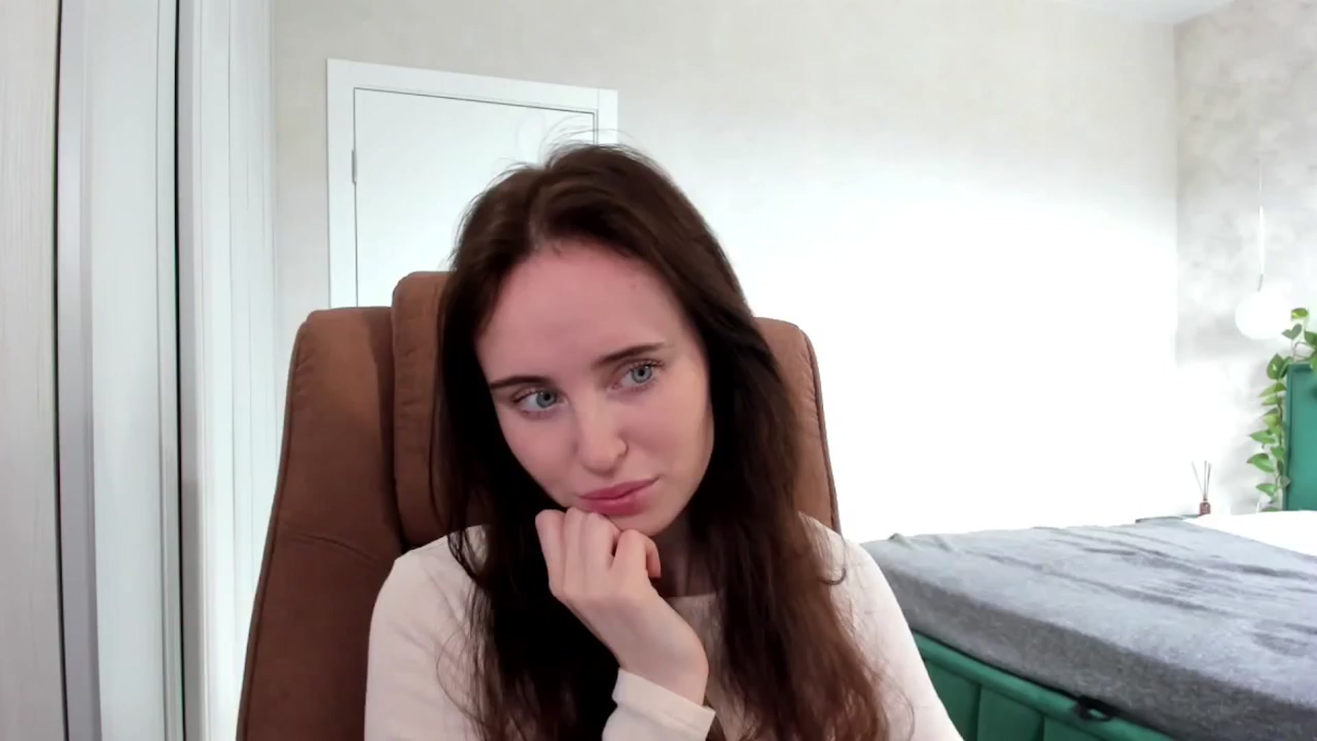 Gallery image thumbnail from userSasha's myfreecams stream on, 03/30/2025, 07:28 image 8 of 20